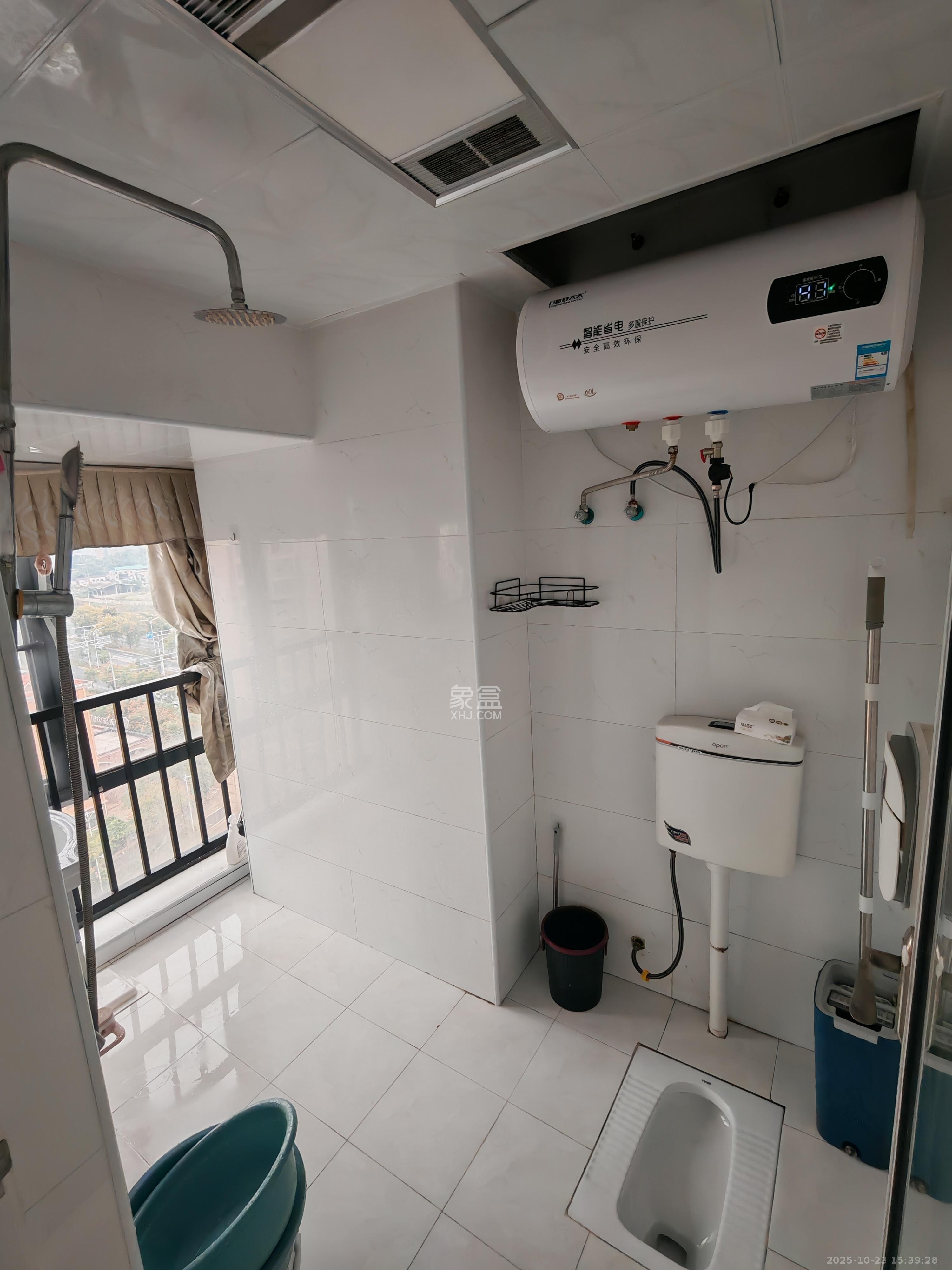 中建芙蓉嘉苑 1室1厅1卫 1300.0元/月 中建芙蓉嘉苑 1室1厅1卫 1300.0元/月室内图