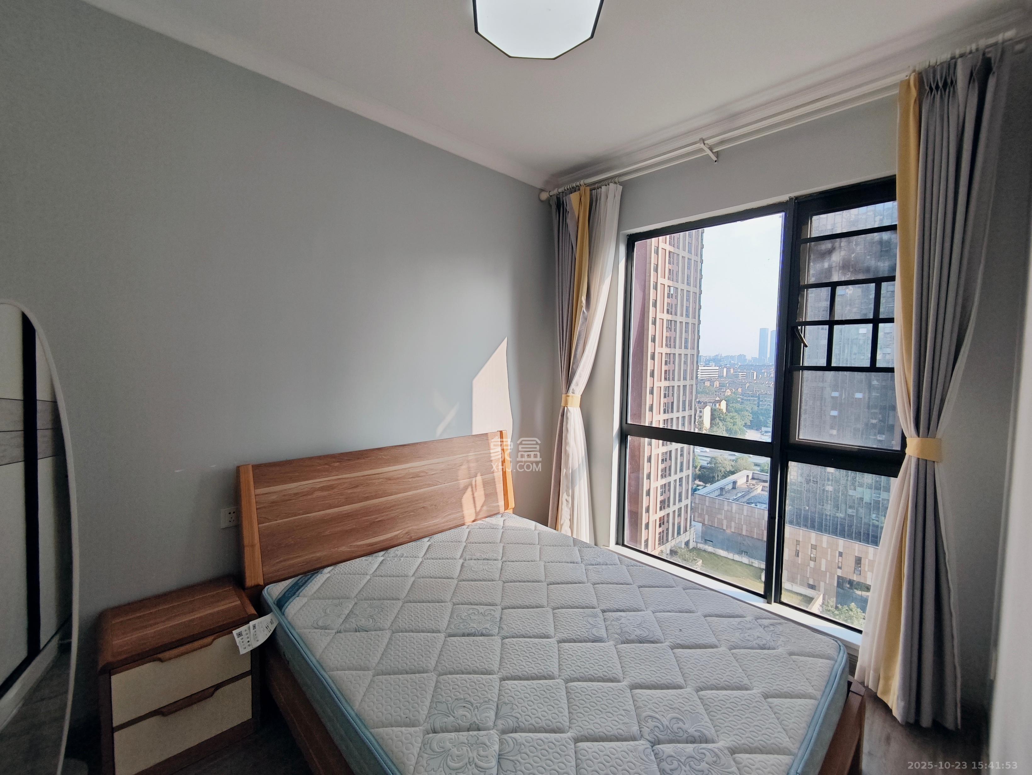 里约荟  3室1厅1卫    3400.0元/月室内图