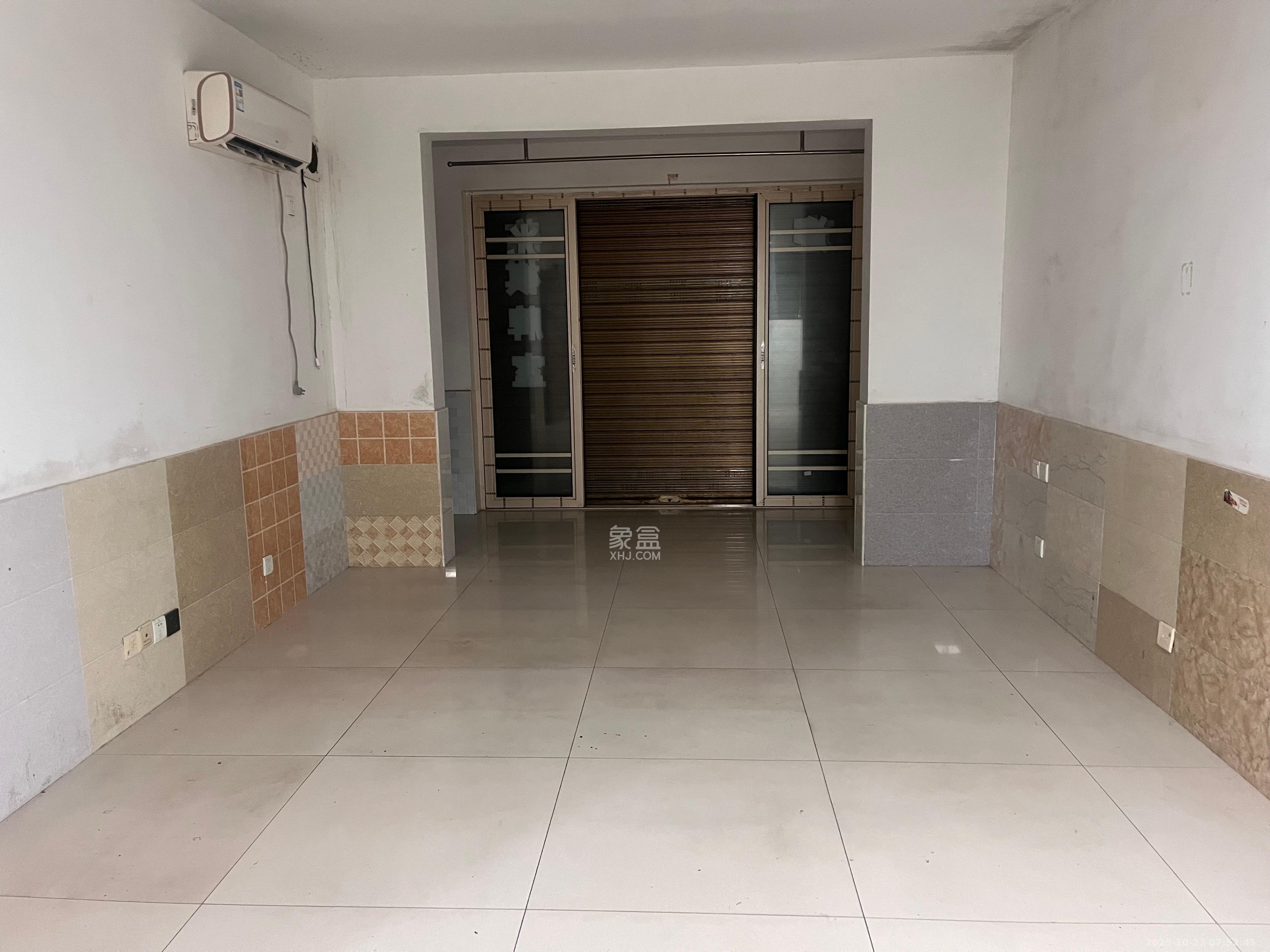 岳鞍阁小区 3室2厅1卫 2800.0元/月 岳鞍阁小区 3室2厅1卫 2800.0元/月室内图