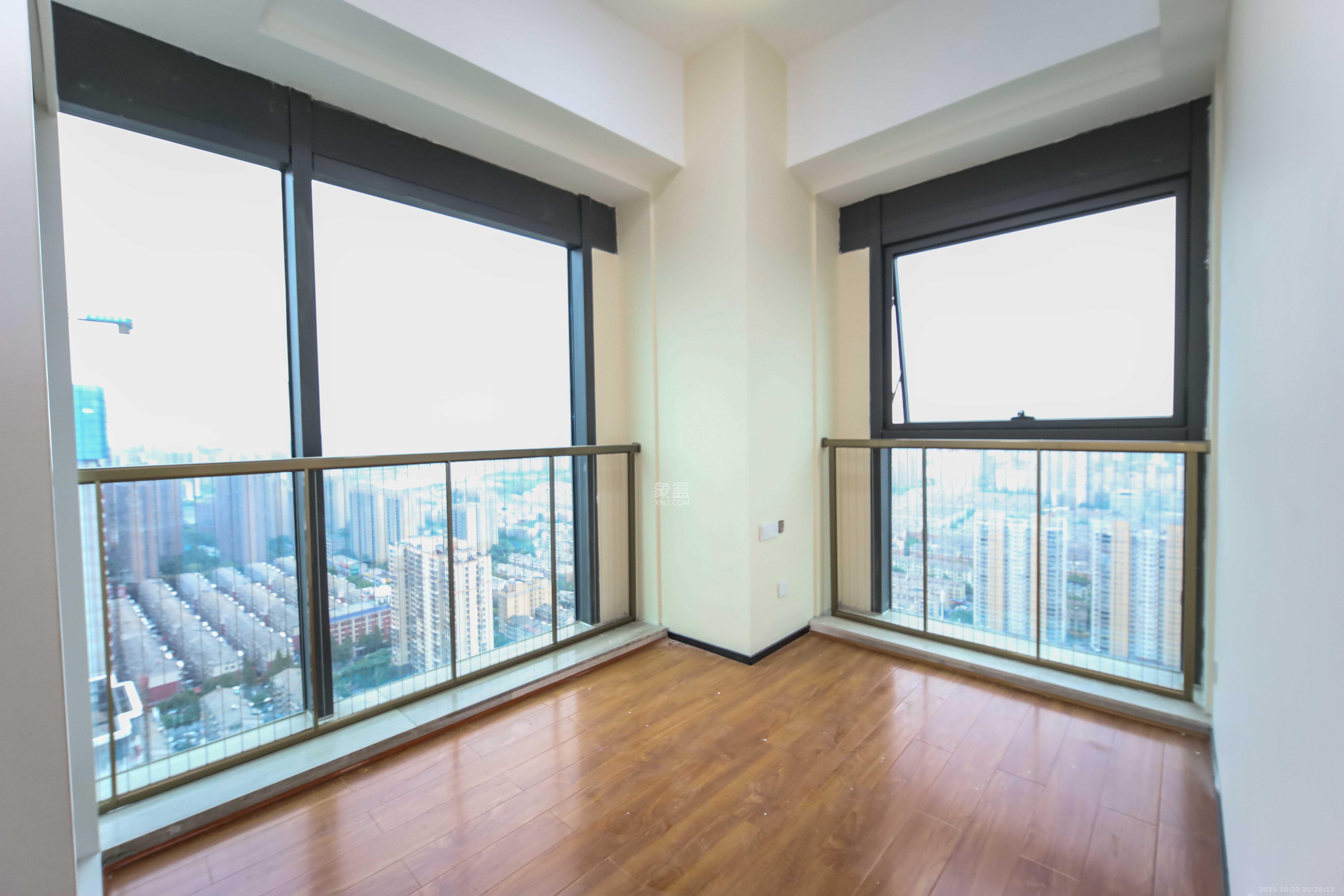 恒大珺悦府  3室2厅1卫    80.0万卧室