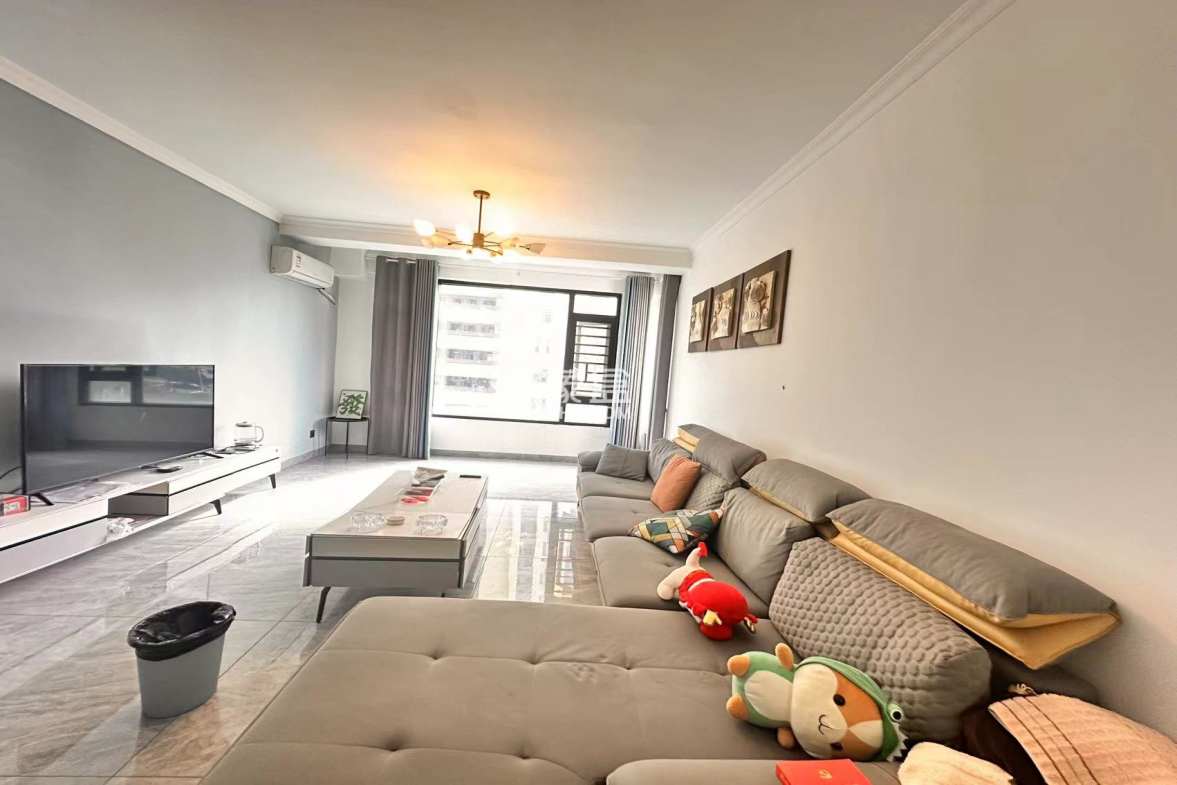 万恒白金汉宫 3室2厅2卫 2500.0元/月 万恒白金汉宫 3室2厅2卫 2500.0元/月室内图