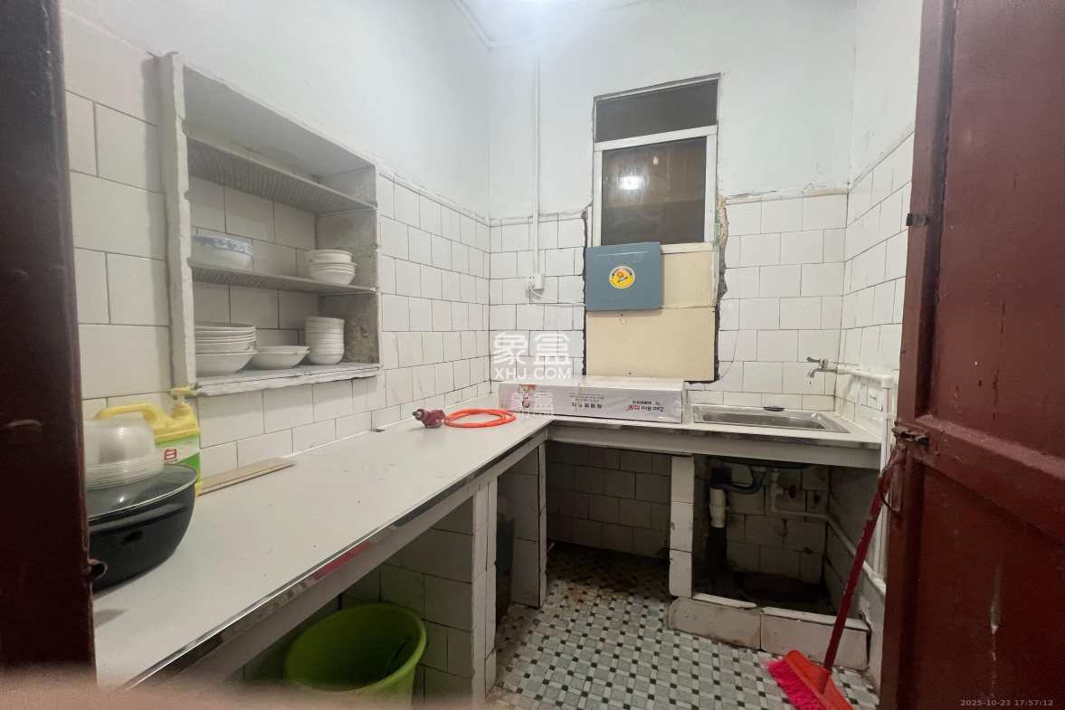 乔庄社区 2室1厅1卫 1200.0元/月 乔庄社区 2室1厅1卫 1200.0元/月室内图