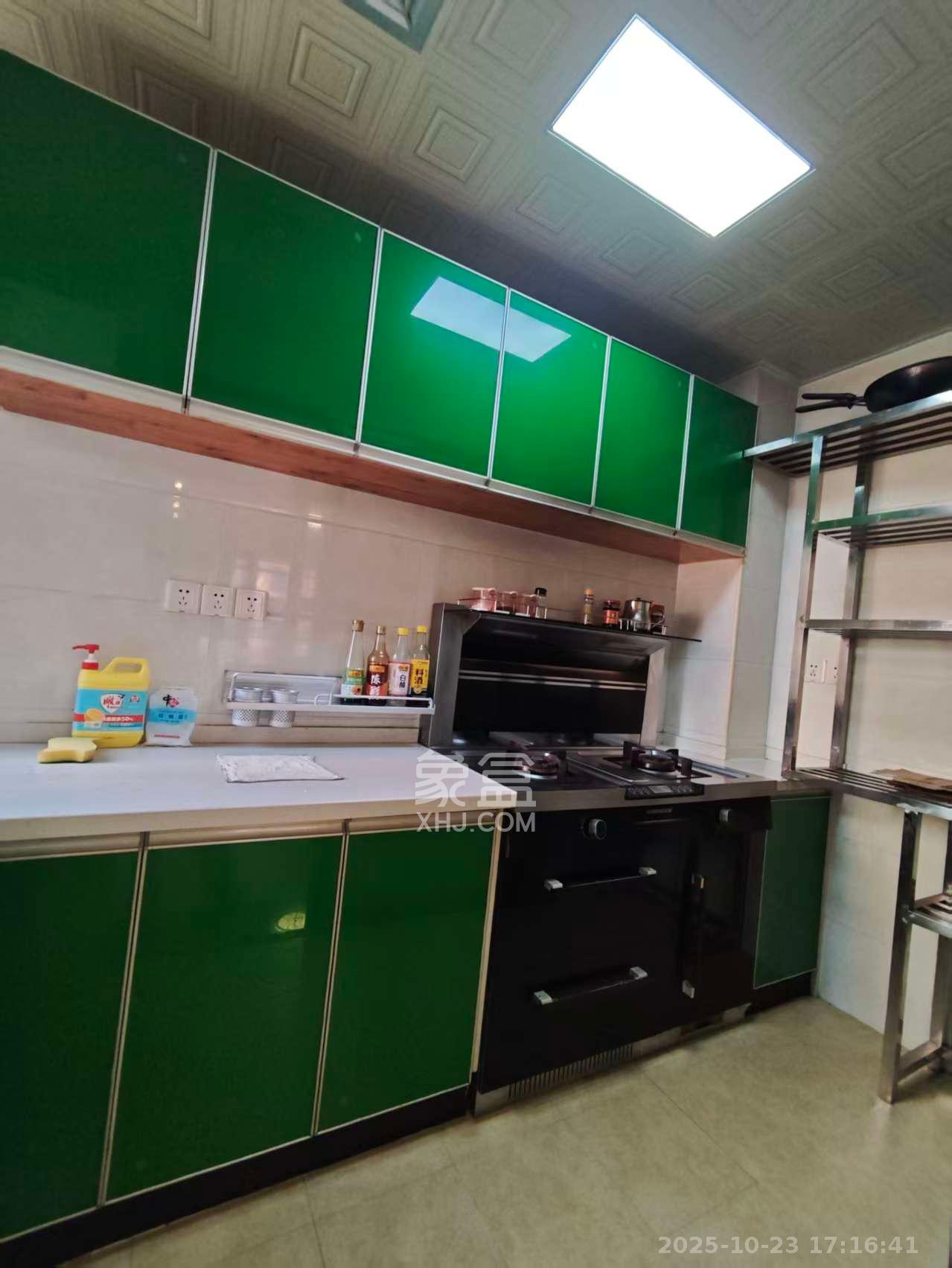 昌和商业中心/昌和国际  3室2厅2卫    1800.0元/月室内图