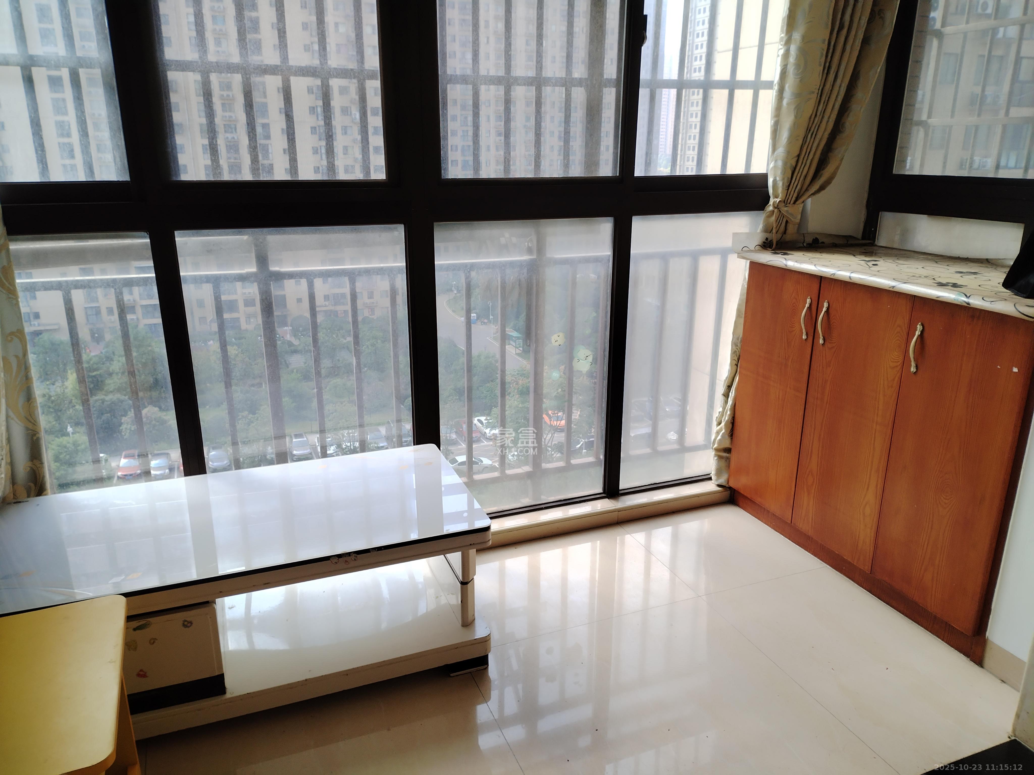 钰龙天下二期(钰龙佳园) 2室2厅1卫 2200.0元/月 钰龙天下二期(钰龙佳园) 2室2厅1卫 2200.0元/月室内图