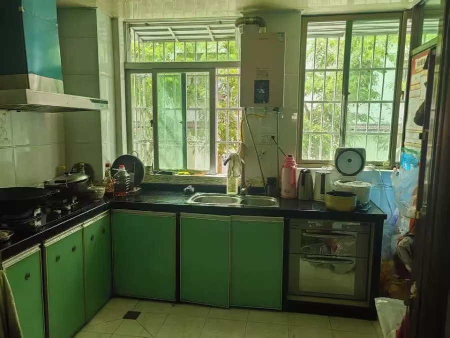 高登花苑  3室2厅2卫    118.49万室内图