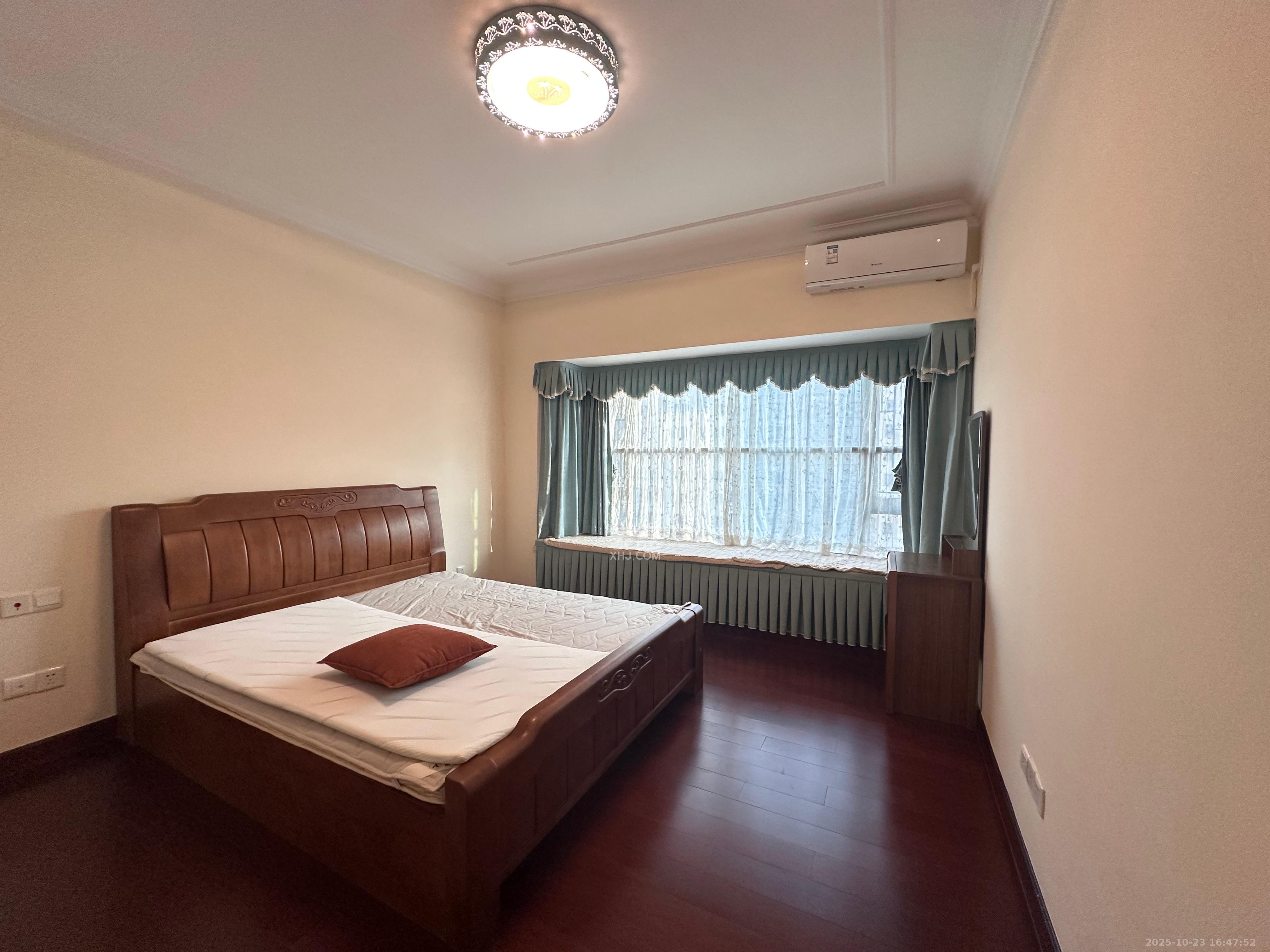 恒大雅苑  3室2厅2卫    3000.0元/月室内图