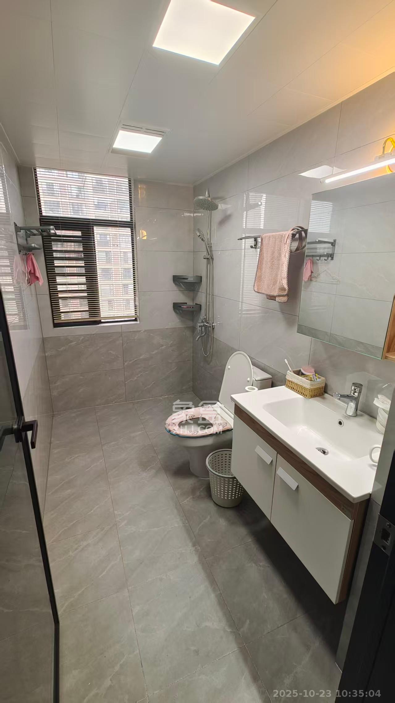 创世纪广场 4室2厅2卫 3000.0元/月 创世纪广场 4室2厅2卫 3000.0元/月室内图