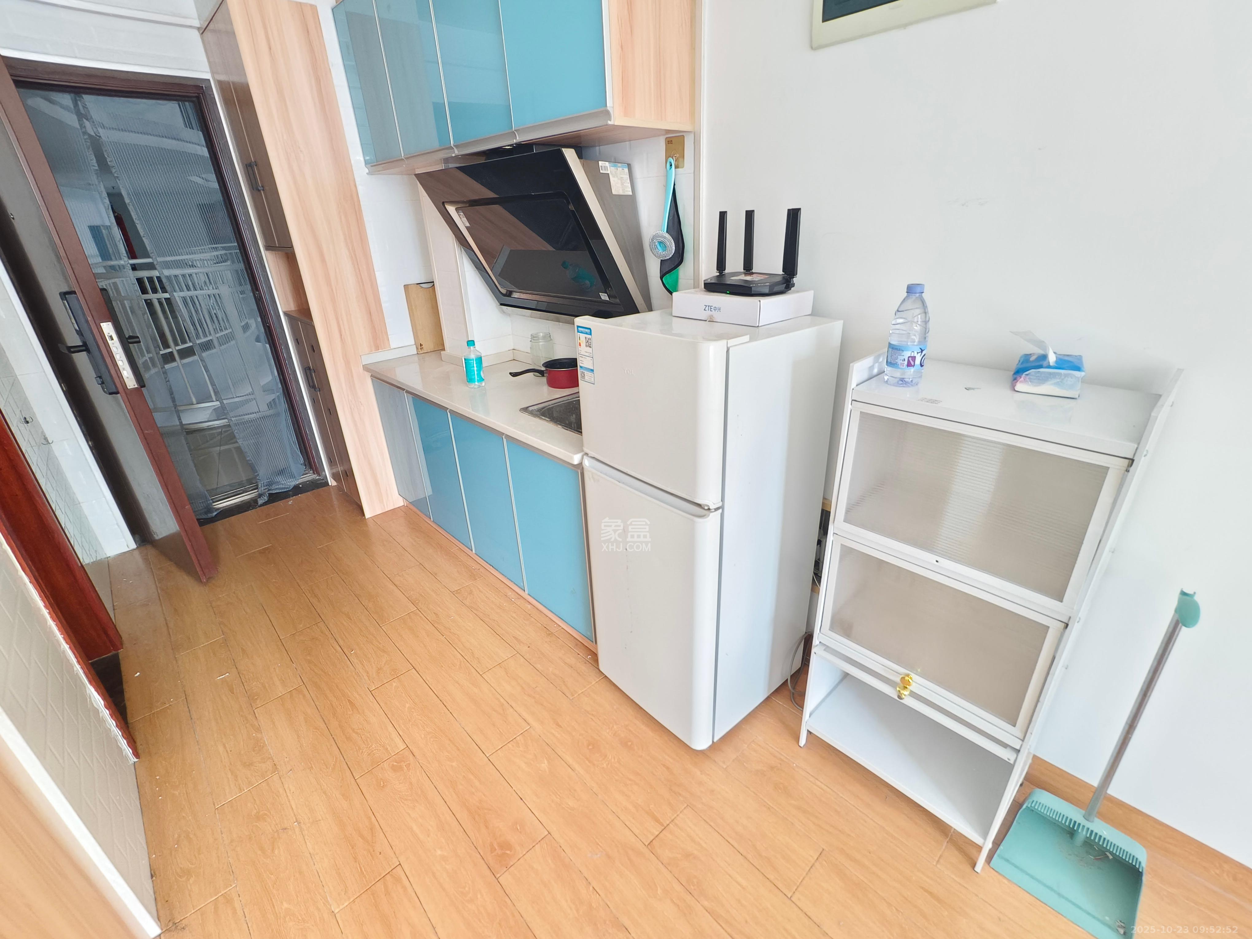 达美美立方 1室1厅1卫 1600.0元/月 达美美立方 1室1厅1卫 1600.0元/月室内图