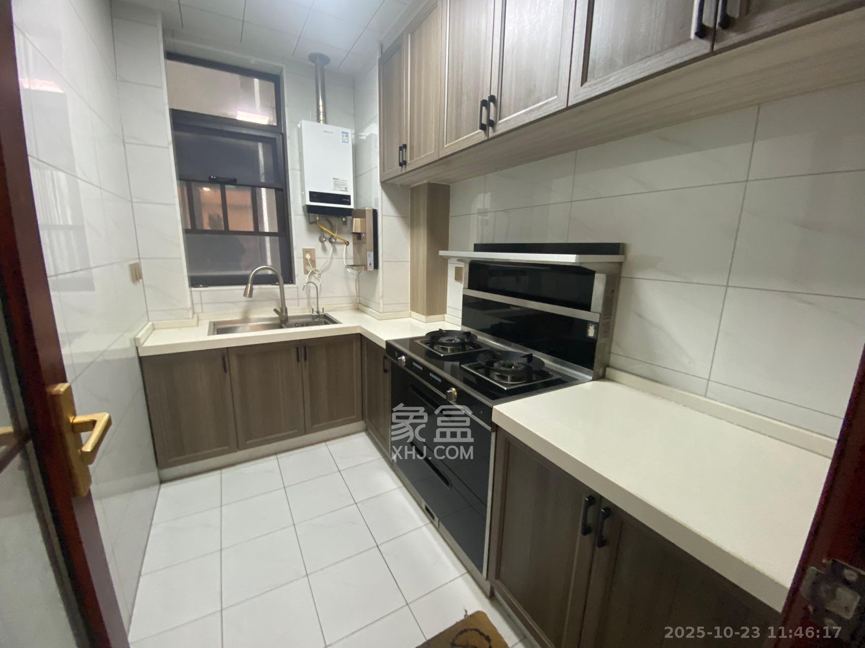 公园9号大都会 3室2厅2卫 4500.0元/月 公园9号大都会 3室2厅2卫 4500.0元/月室内图