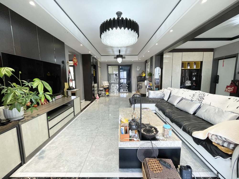 奥园广场  3室2厅2卫    78.0万