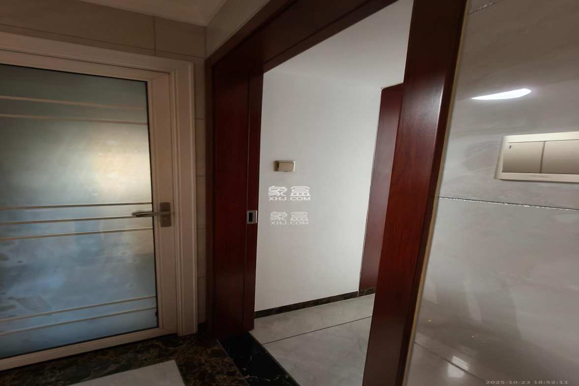 星城新宇川河苑 2室2厅1卫 1900.0元/月 星城新宇川河苑 2室2厅1卫 1900.0元/月室内图