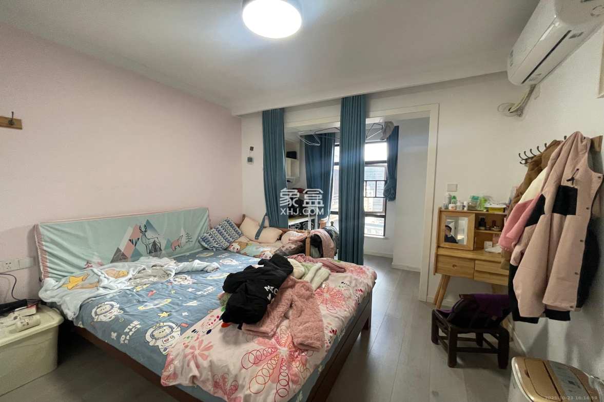 湘域城邦(湘域国际中心) 2室2厅1卫 3500.0元/月 湘域城邦(湘域国际中心) 2室2厅1卫 3500.0元/月室内图