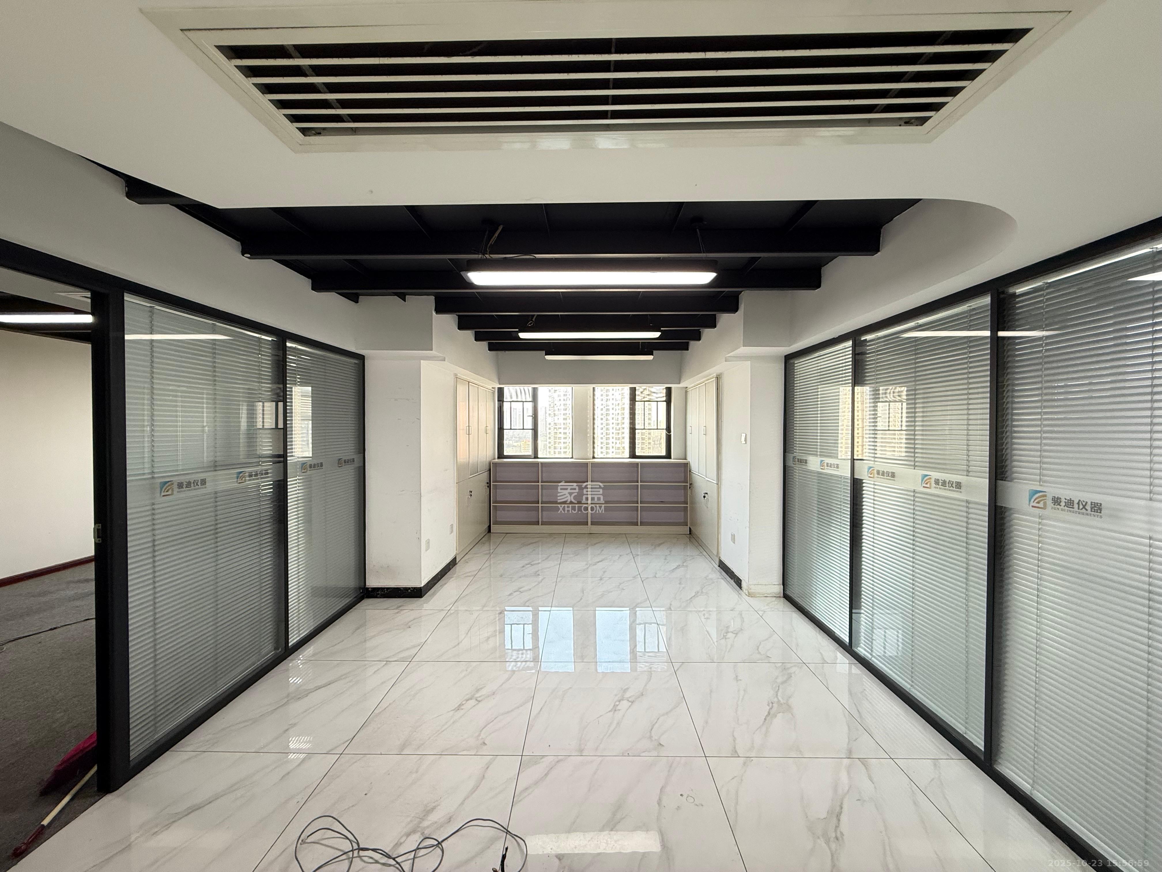 长城万富汇  2室1厅1卫    6500.0元/月