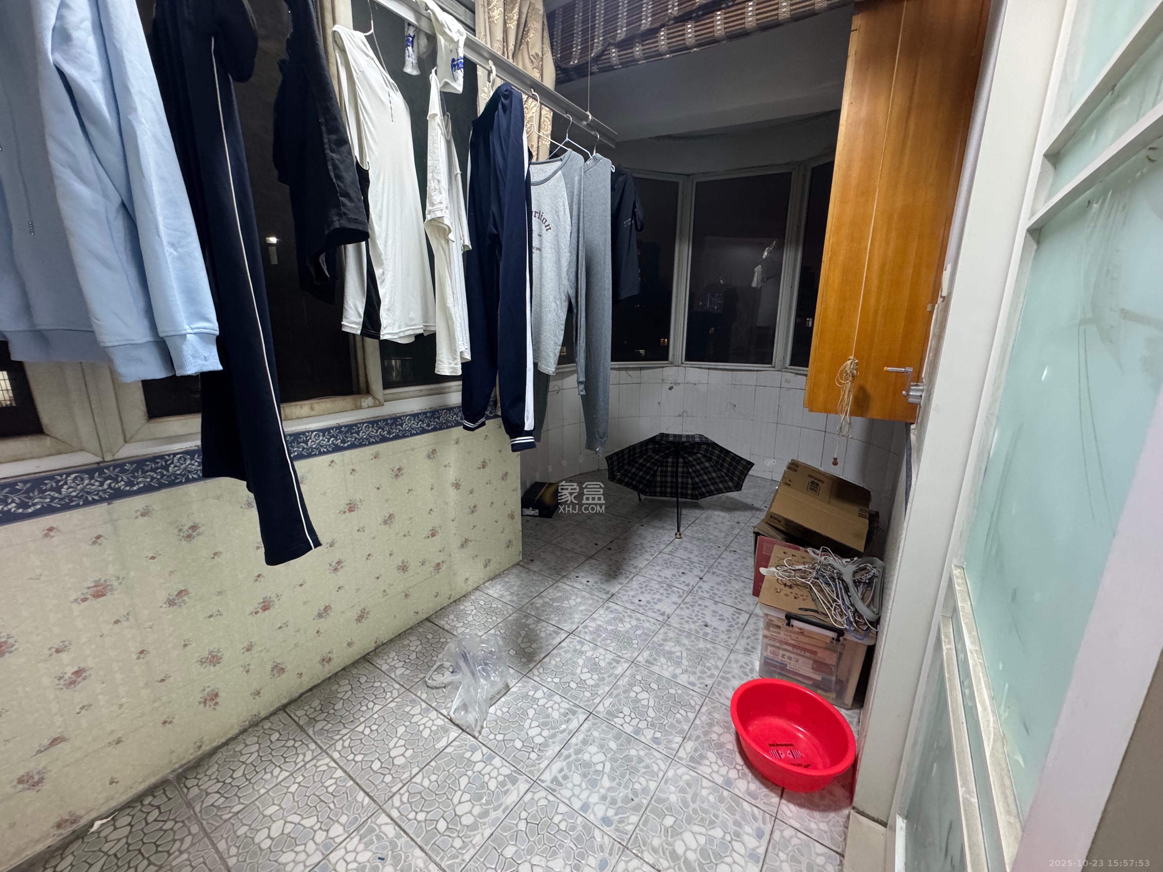 滨湖嘉园(湖滨小区)  2室2厅1卫    2800.0元/月 滨湖嘉园(湖滨小区)  2室2厅1卫    2800.0元/月室内图