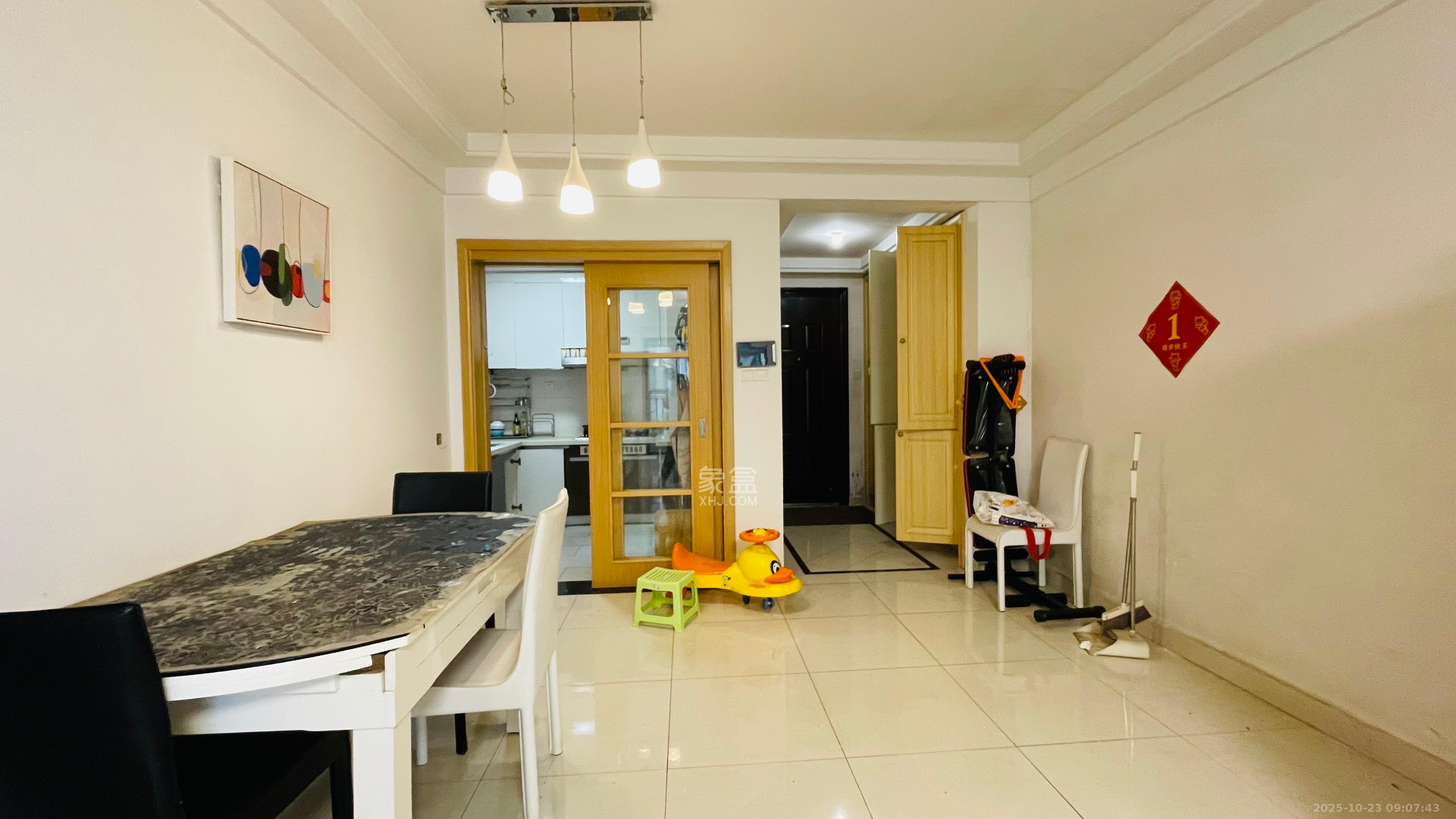 中海国际三期  3室2厅2卫    2300.0元/月室内图