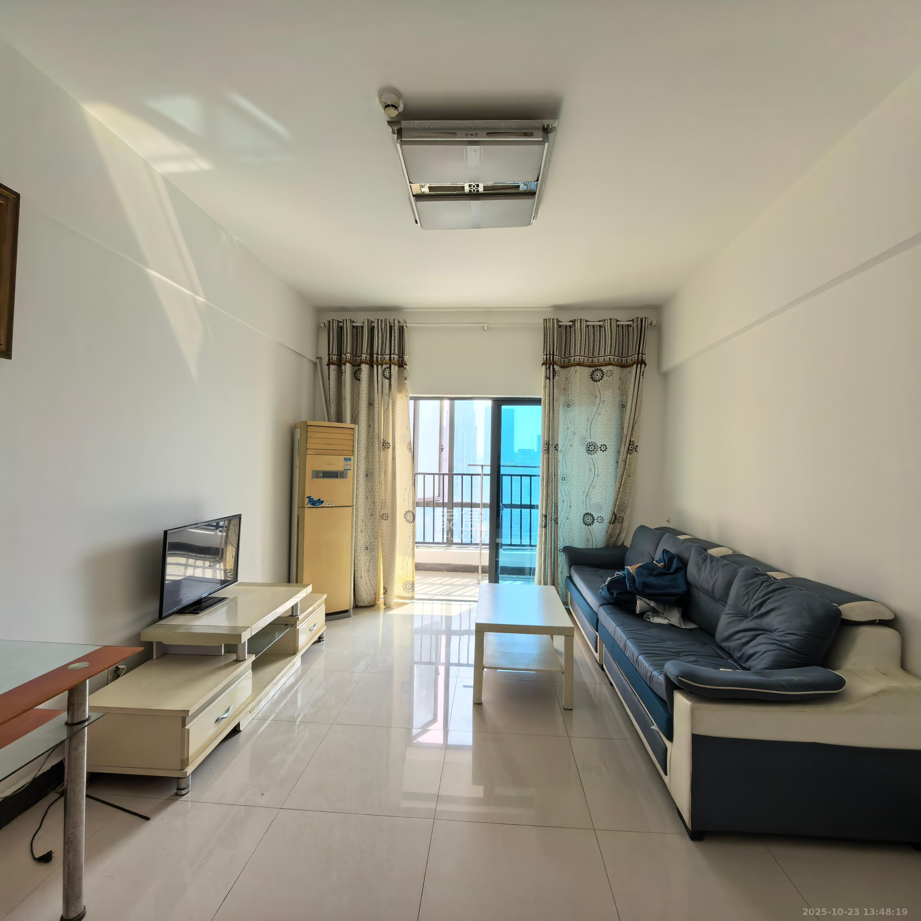 名富公寓  2室1厅1卫    2200.0元/月 名富公寓  2室1厅1卫    2200.0元/月