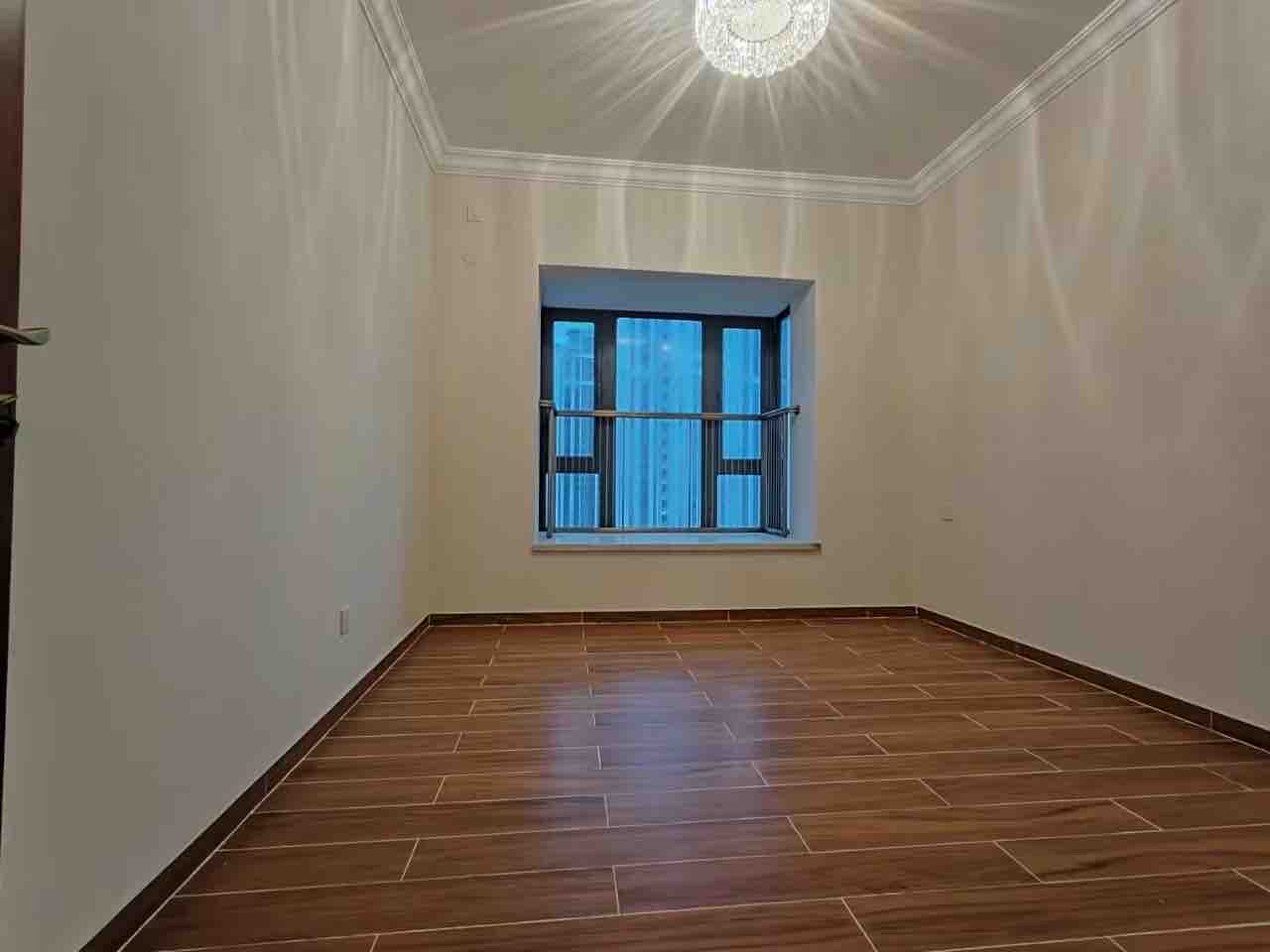 恒大美丽沙天珺湾  4室2厅2卫    410.0万客厅