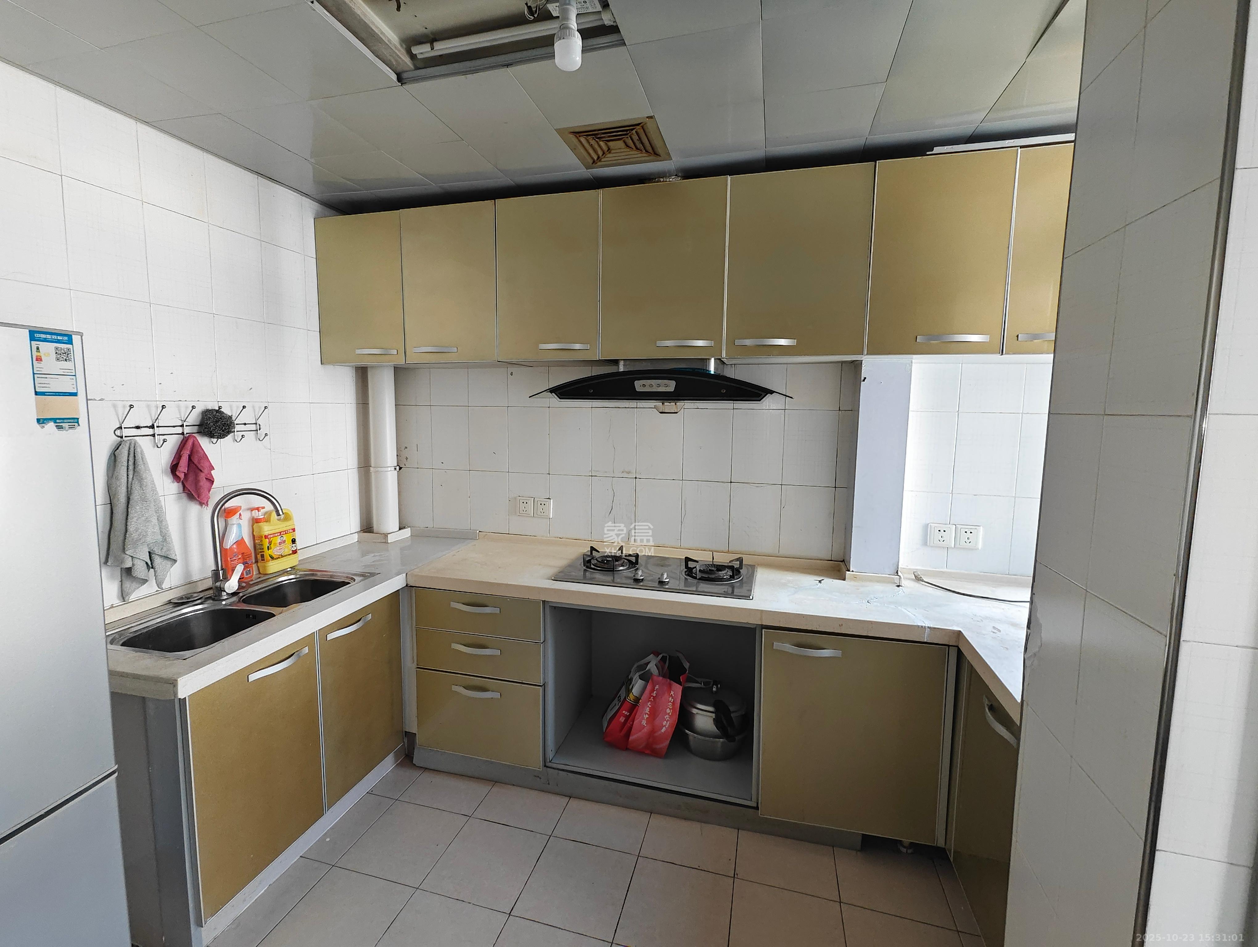 金星小区  2室2厅2卫    1700.0元/月室内图