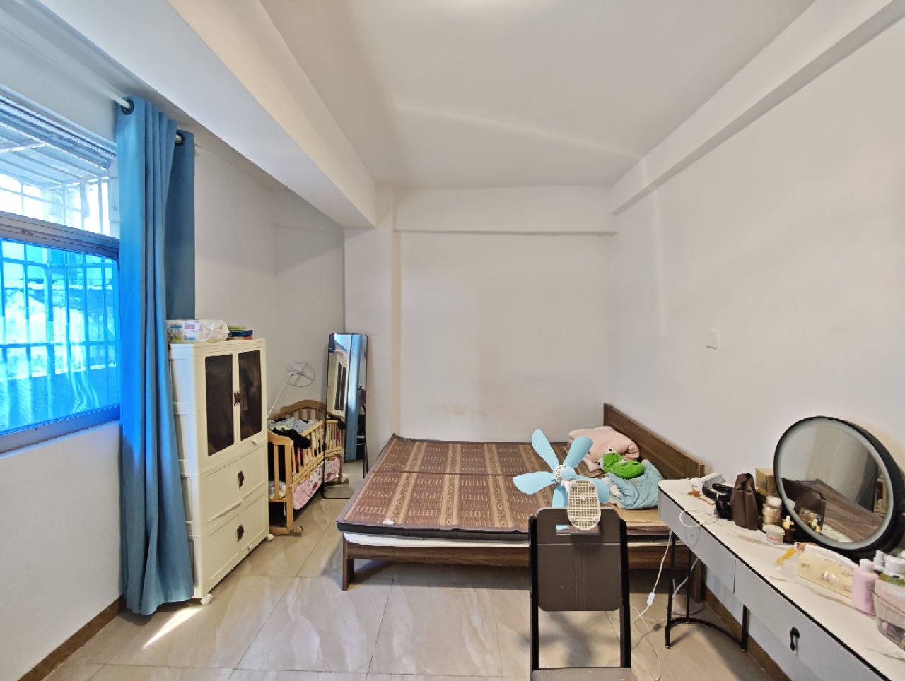 吉祥楼  3室2厅1卫    75.0万 吉祥楼  3室2厅1卫    75.0万室内图