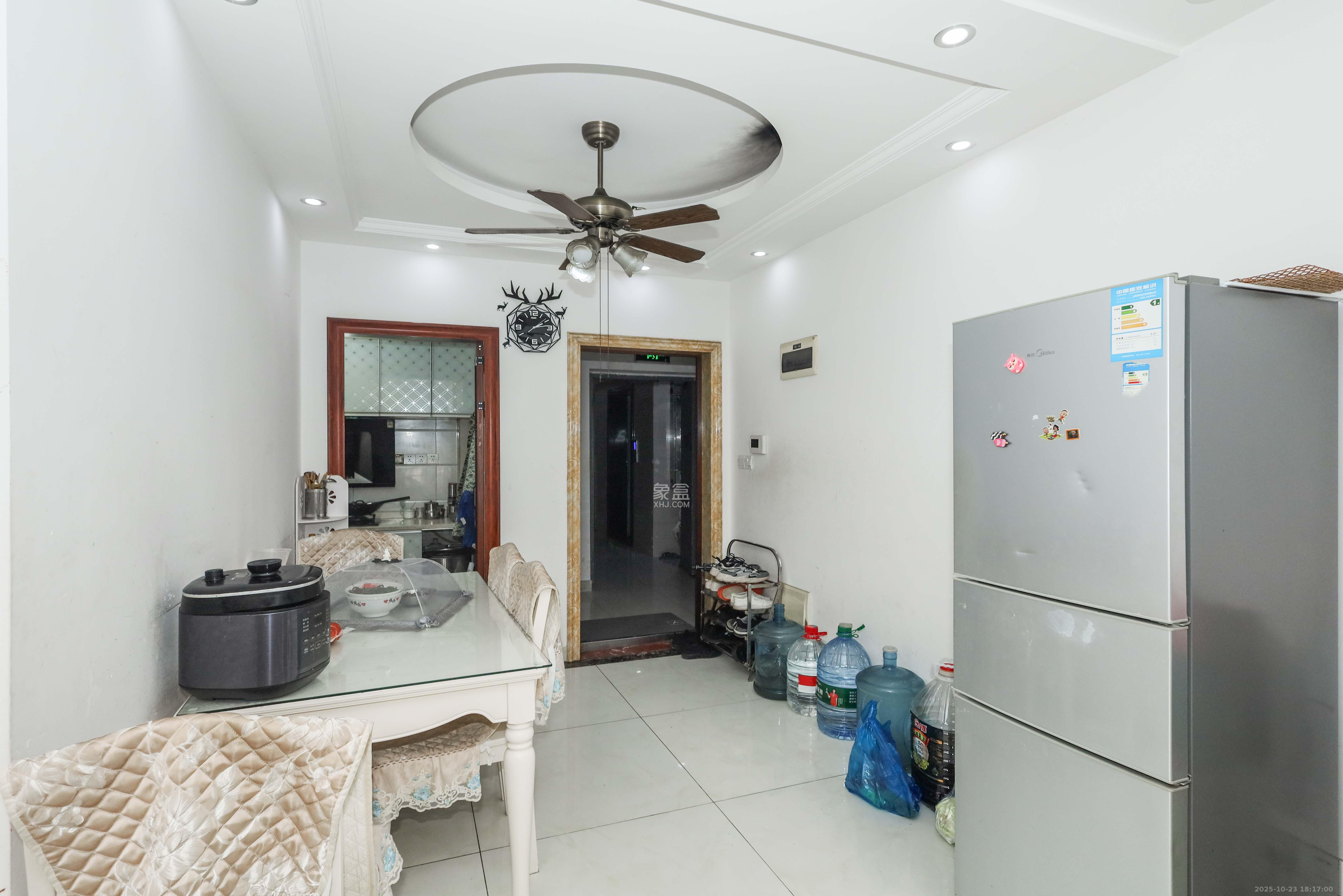 梅溪湖合能璞丽  3室2厅1卫    110.0万客厅