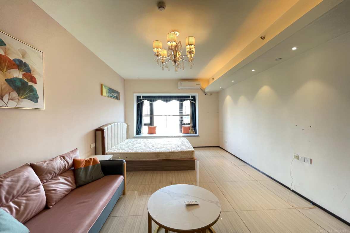 恒大国际广场  1室1厅1卫    1400.0元/月 恒大国际广场  1室1厅1卫    1400.0元/月室内图