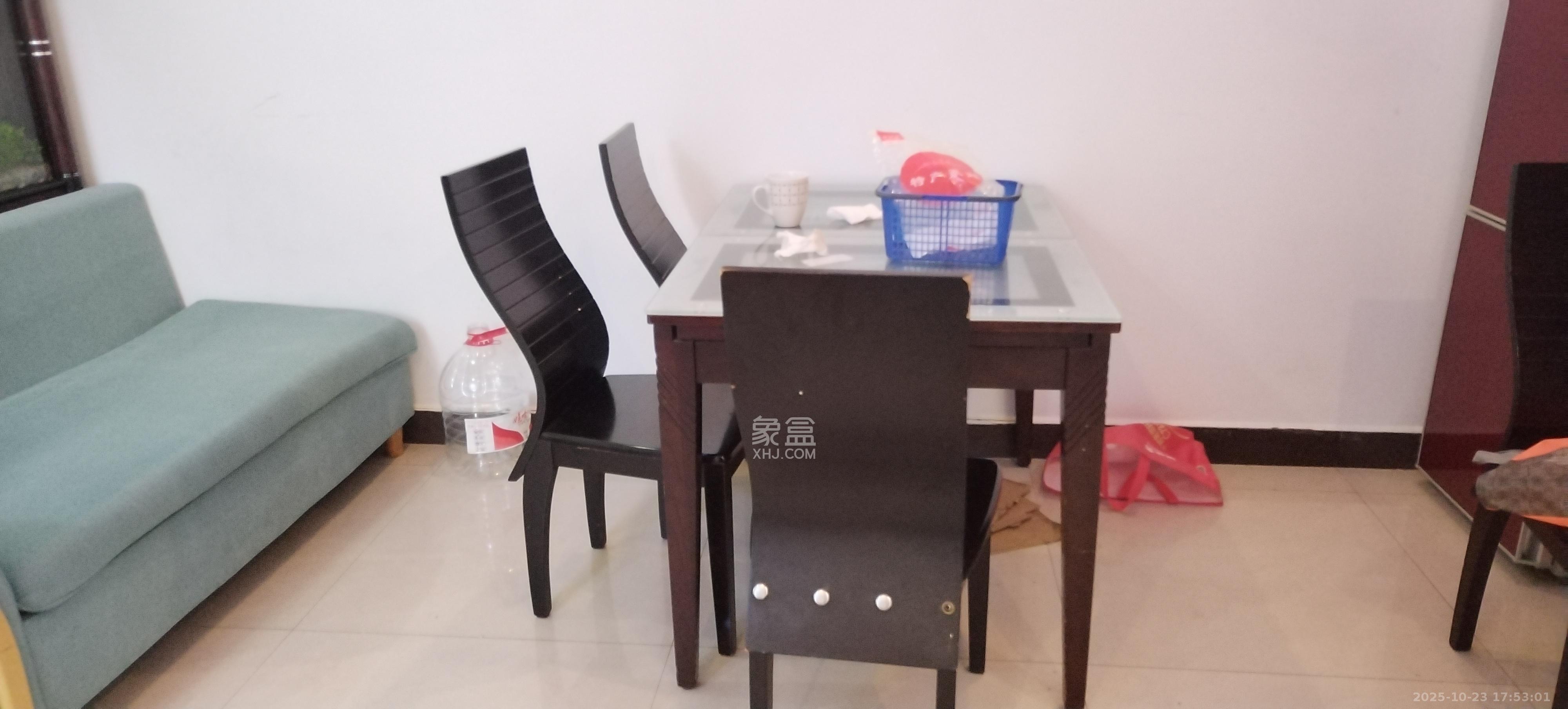 湘水一城(一期)  2室1厅1卫    2300.0元/月室内图1