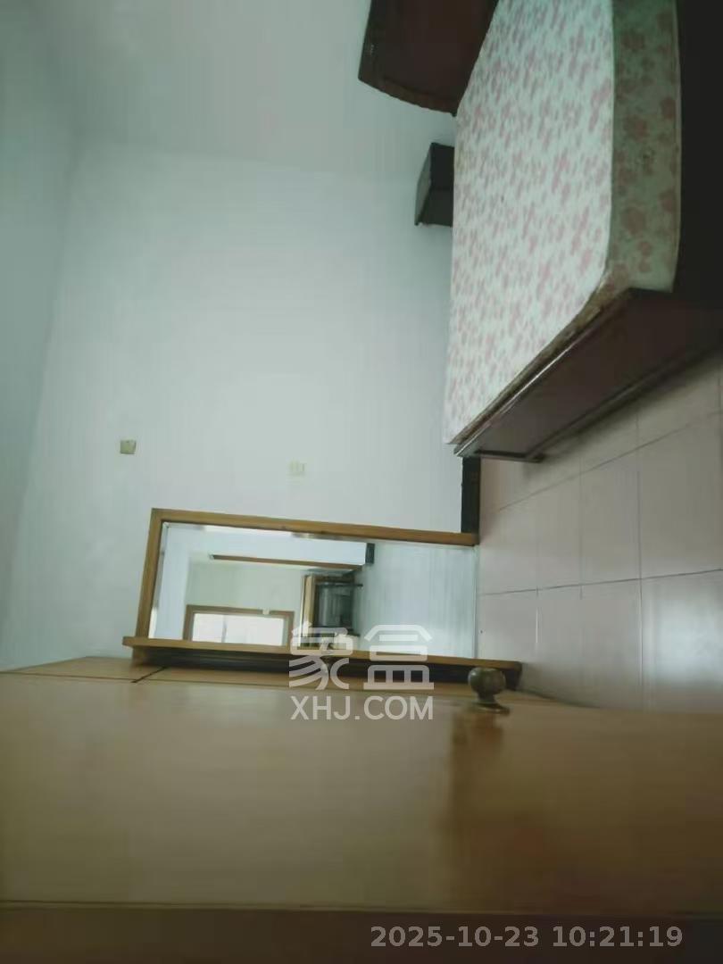 五一新村安置小区(永定社区、永兴社区、永祥社区) 2室2厅1卫 1800.0元/月 五一新村安置小区(永定社区、永兴社区、永祥社区) 2室2厅1卫 1800.0元/月室内图