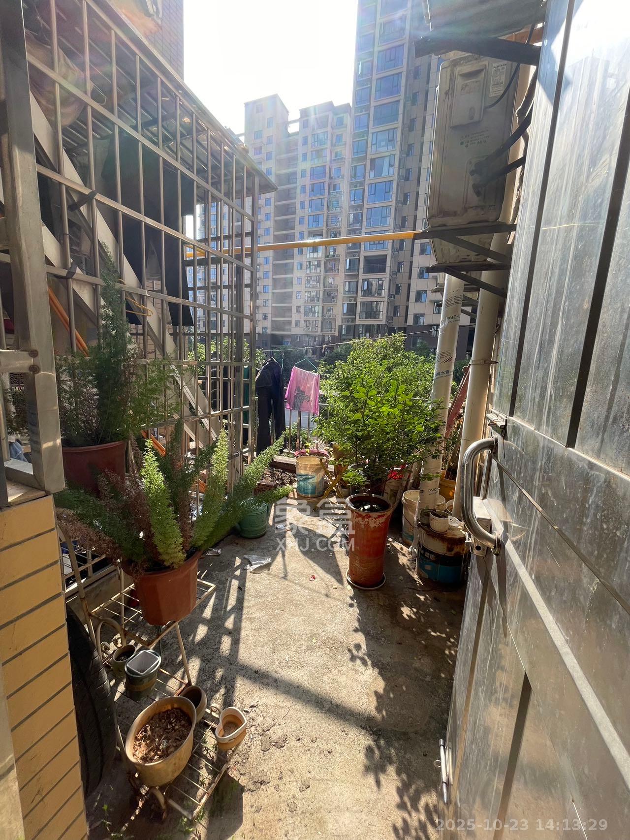 奥莱名邸  2室1厅1卫    1400.0元/月 奥莱名邸  2室1厅1卫    1400.0元/月室内图