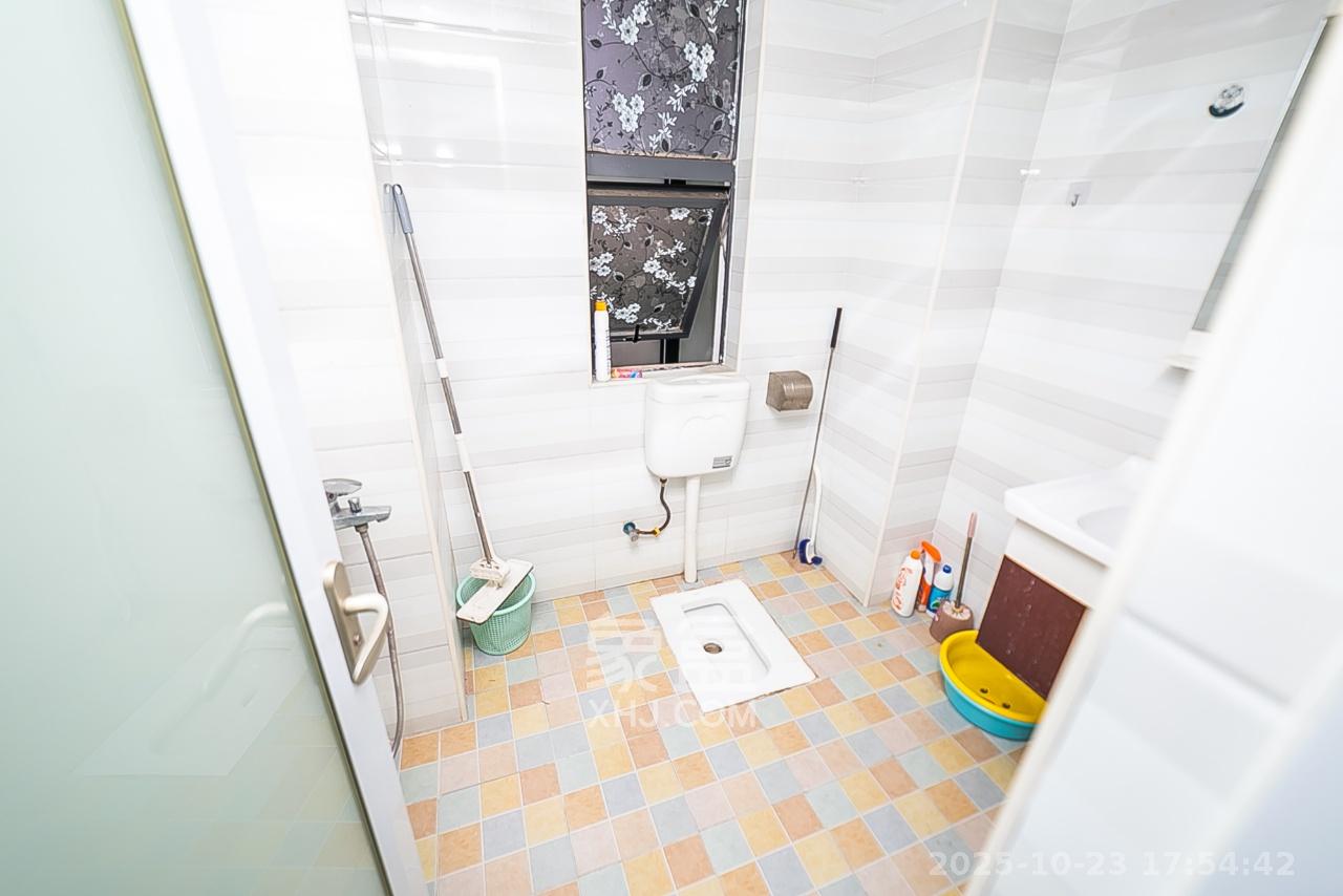 天鸿天府（天鸿中央大院）  2室1厅1卫    1900.0元/月室内图