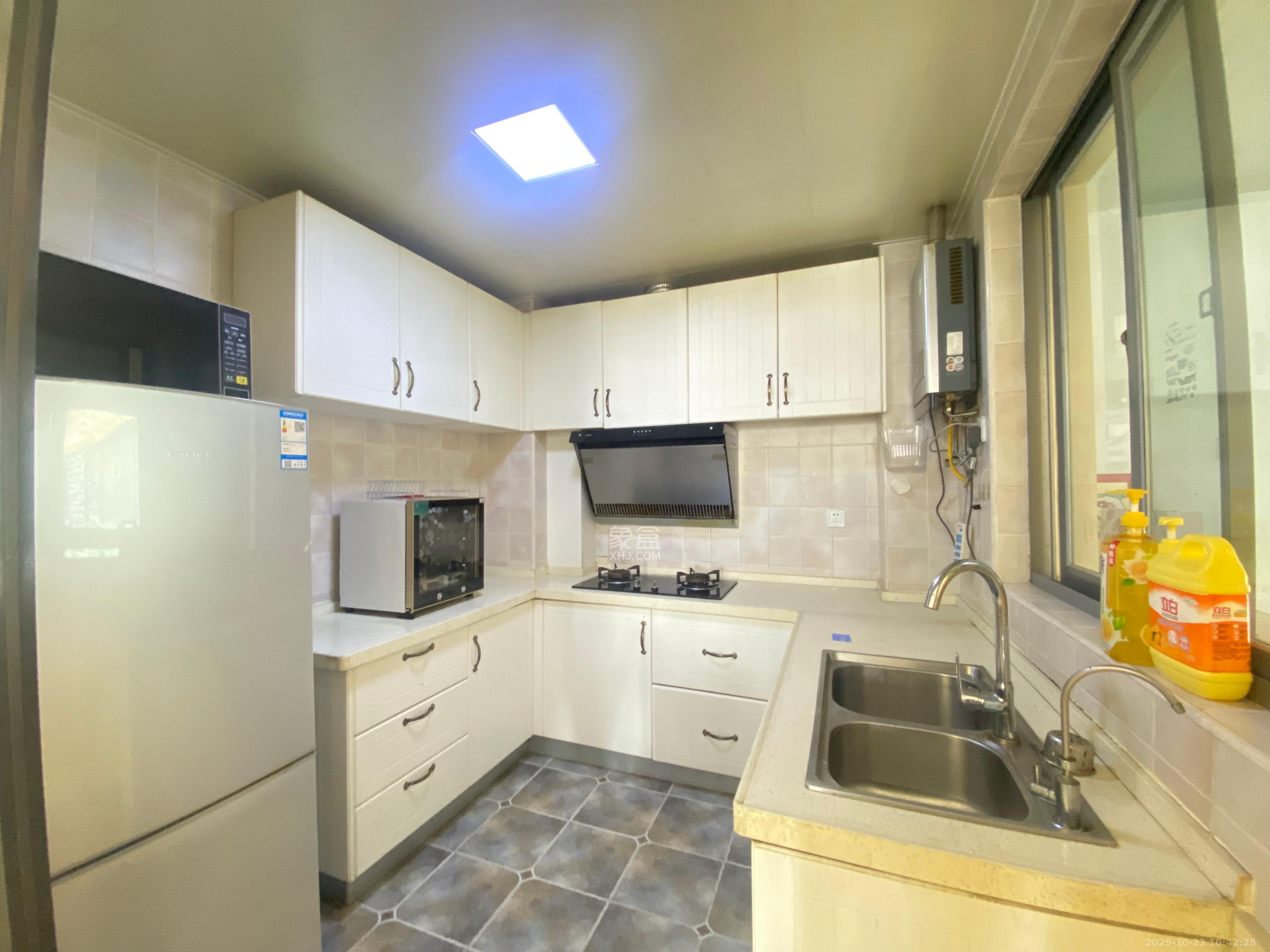 融科檀香山（融科紫檀、香山国际）  2室2厅1卫    2800.0元/月室内图