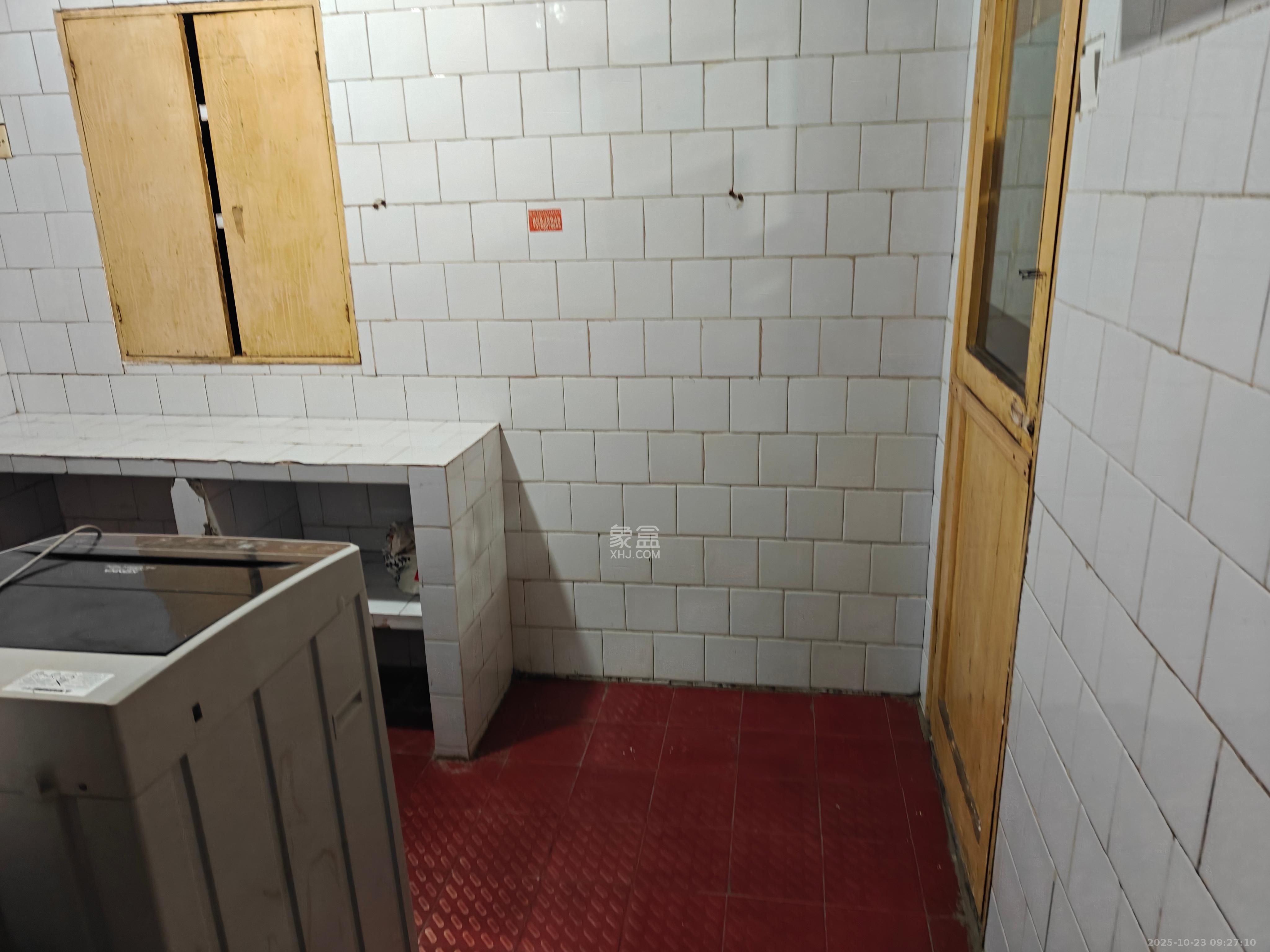 九芝堂宿舍(路边井59号)  2室1厅1卫    1500.0元/月 九芝堂宿舍(路边井59号)  2室1厅1卫    1500.0元/月室内图