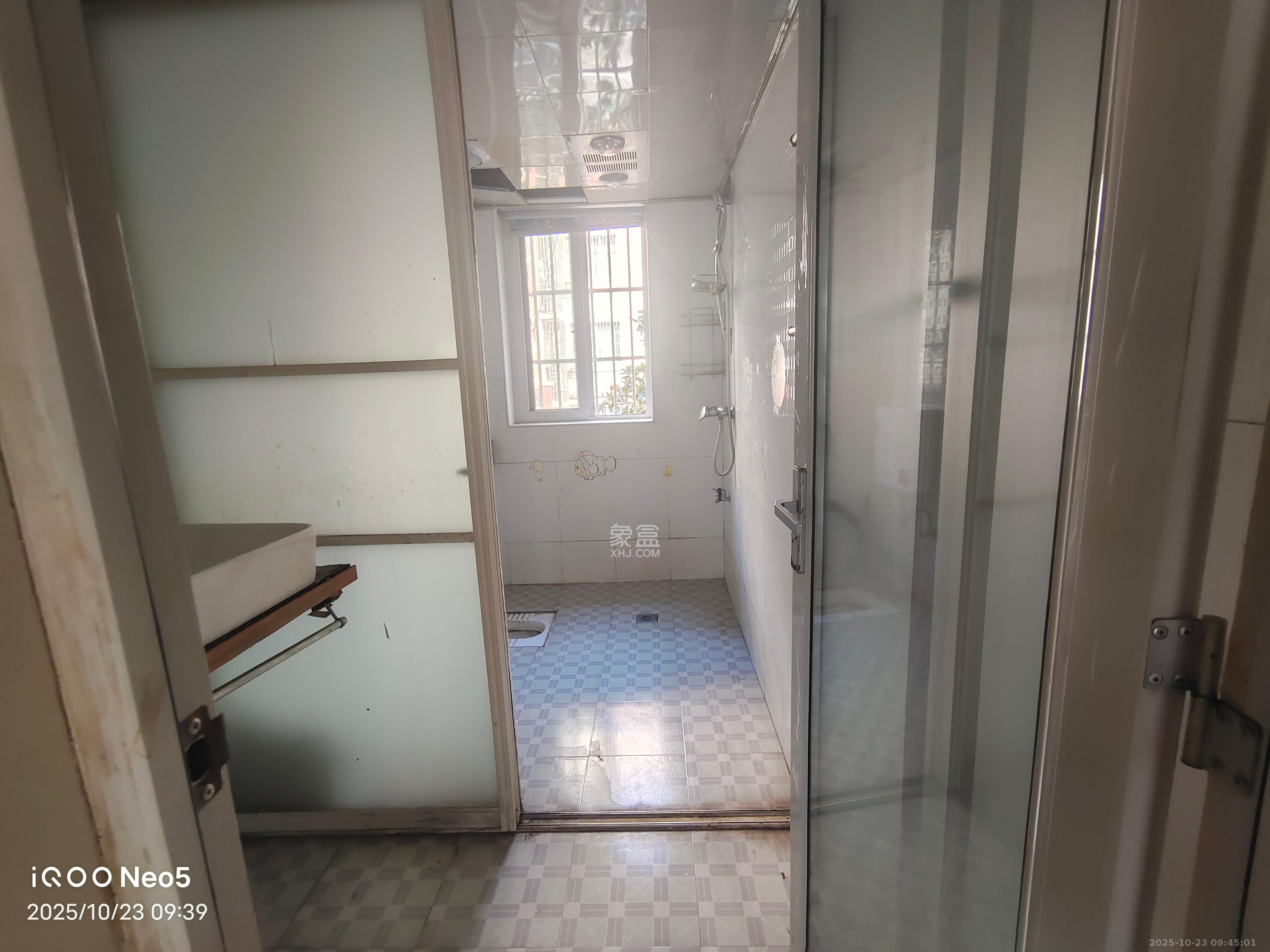 鄱阳小区 1室0厅0卫 1400.0元/月 鄱阳小区 1室0厅0卫 1400.0元/月室内图