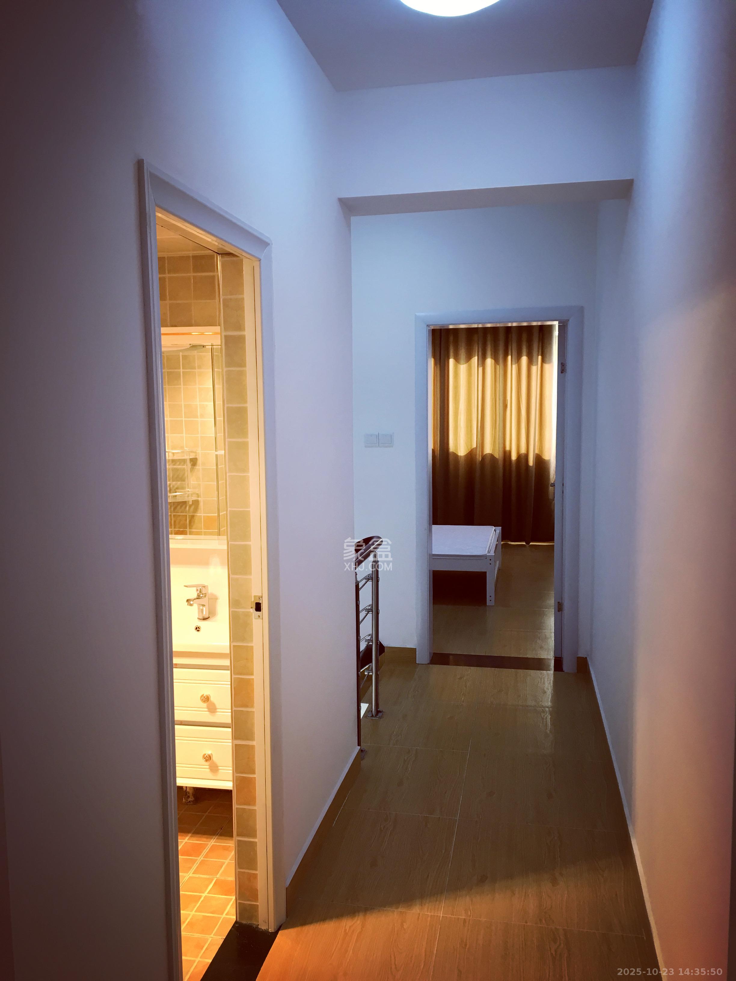 阳光晶城  2室2厅1卫    2000.0元/月室内图