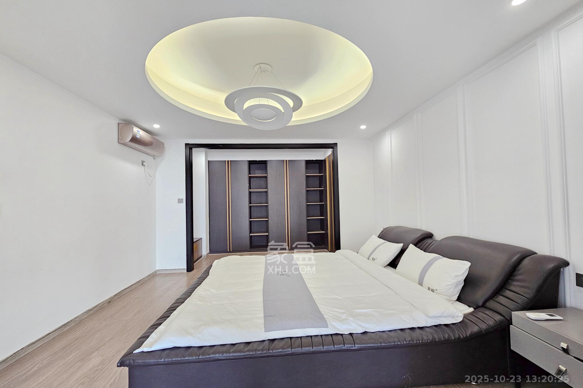 阳光城尚东湾青云苑  4室2厅2卫    3000.0元/月 阳光城尚东湾青云苑  4室2厅2卫    3000.0元/月室内图