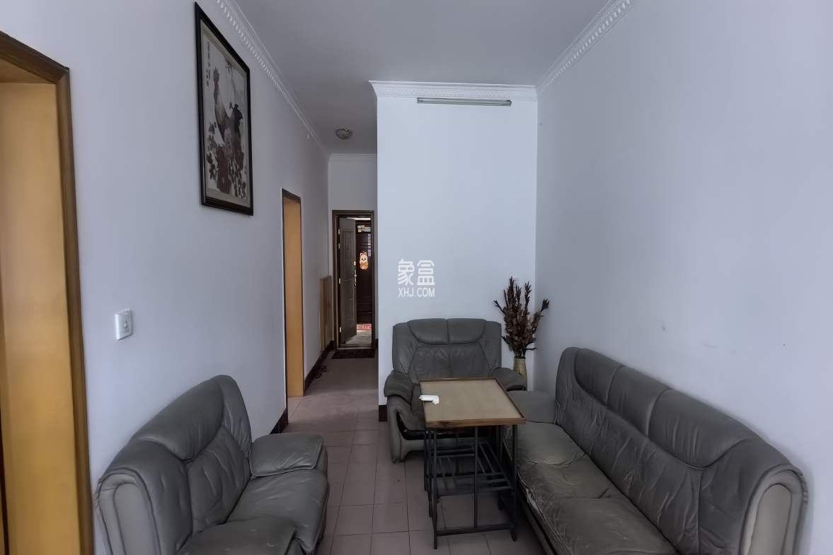 建工局宿舍 3室2厅1卫 1200.0元/月 建工局宿舍 3室2厅1卫 1200.0元/月室内图