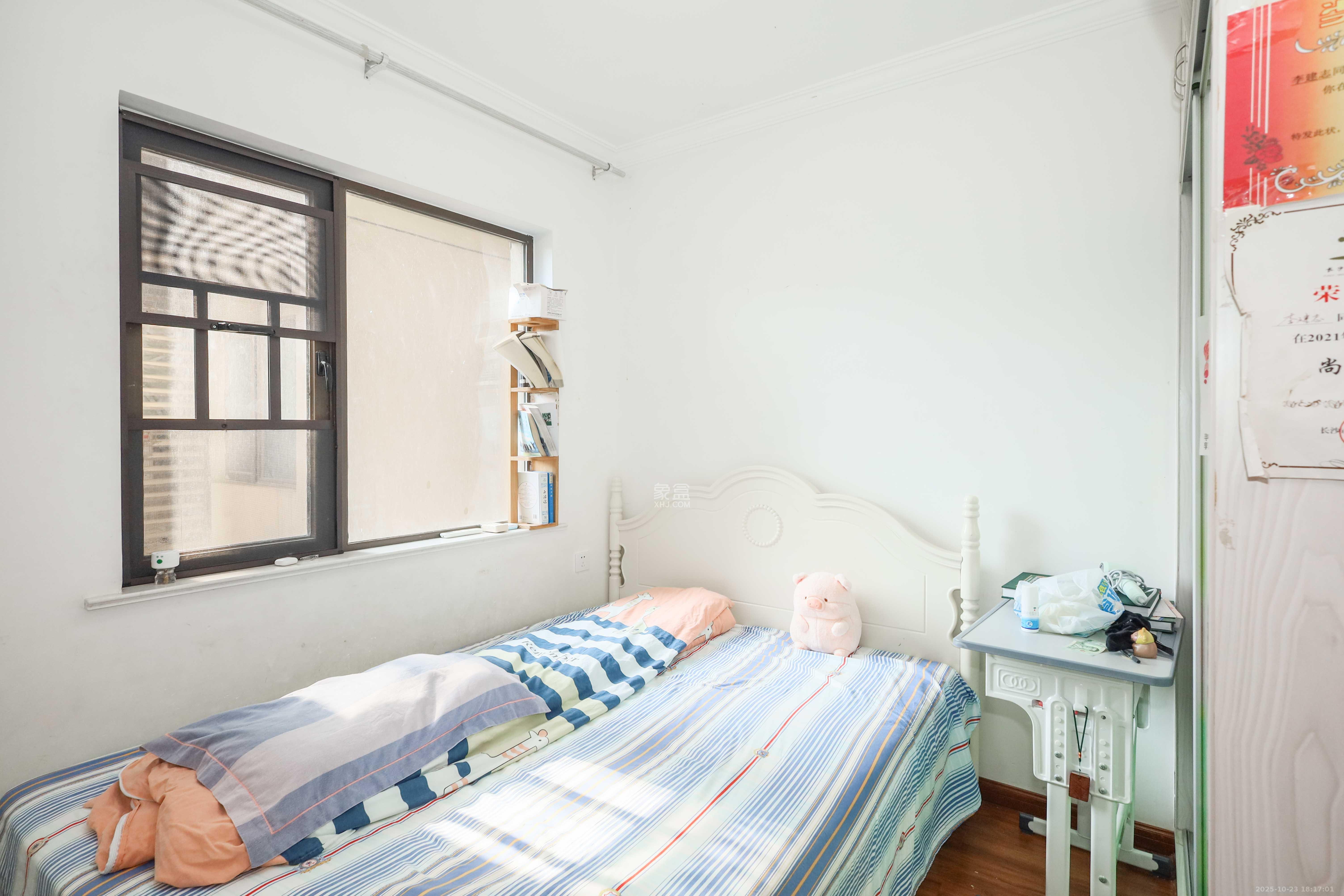 梅溪湖合能璞丽  3室2厅1卫    110.0万卧室