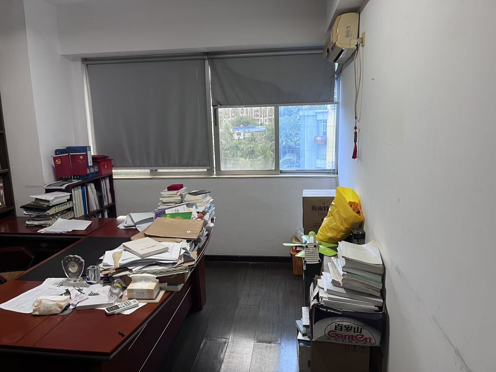 世贸中心  1室0厅0卫    3500.0元/月 世贸中心  1室0厅0卫    3500.0元/月室内图