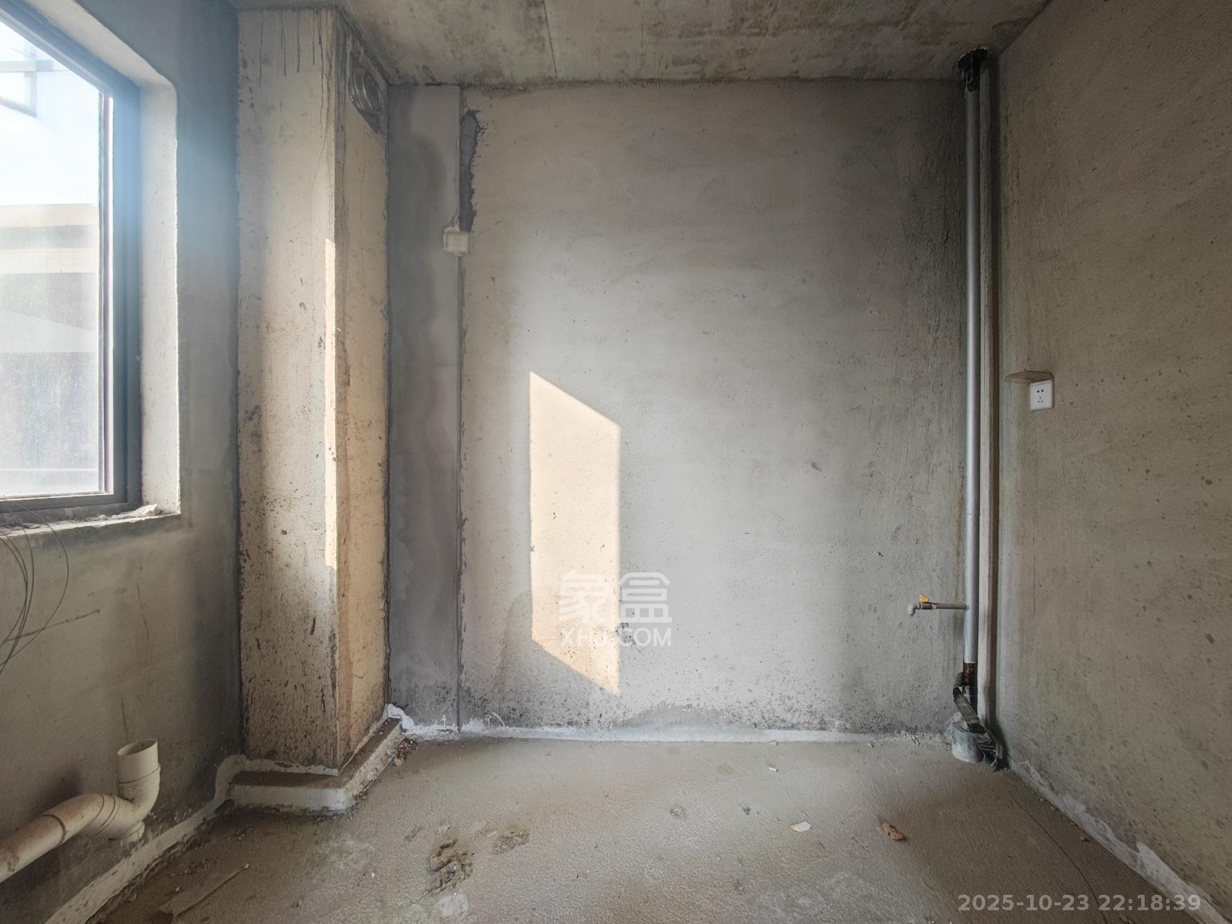 云开壹品樾玺  3室2厅2卫    87.0万厨房