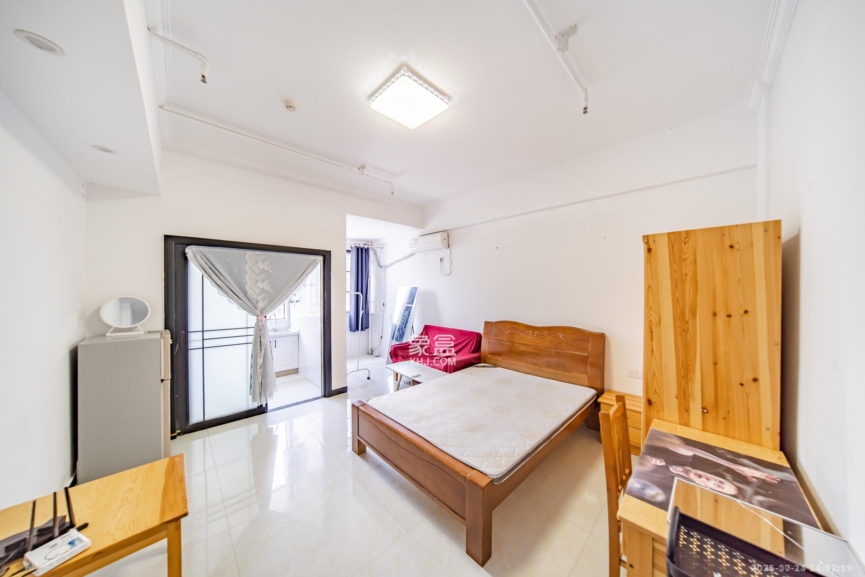 中南壹号院  1室1厅1卫    1600.0元/月 中南壹号院  1室1厅1卫    1600.0元/月室内图