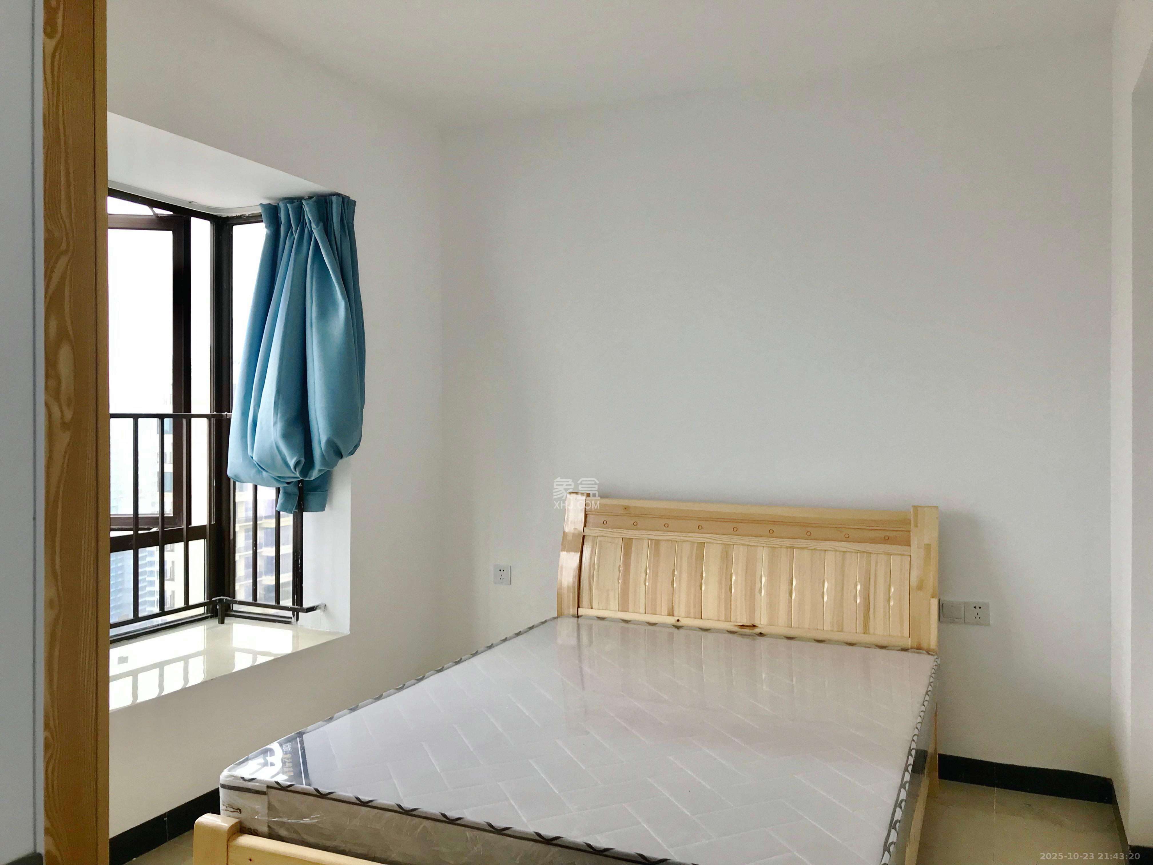 保利西海岸B区  3室2厅1卫    2900.0元/月 保利西海岸B区  3室2厅1卫    2900.0元/月室内图