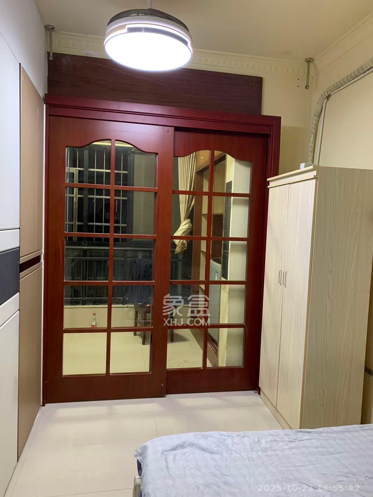 长大彩虹都 1室2厅1卫 600.0元/月 长大彩虹都 1室2厅1卫 600.0元/月室内图