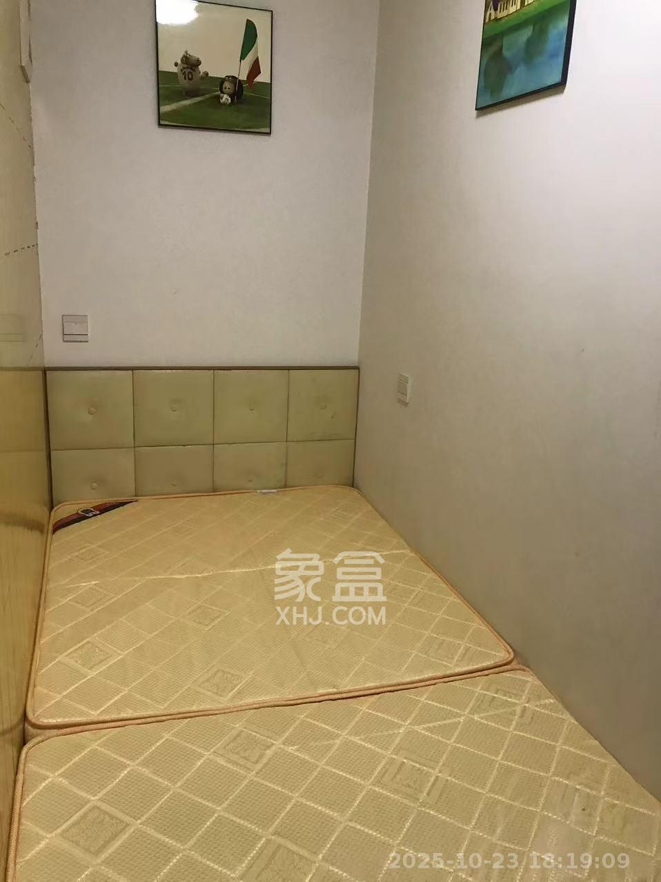 上东辛顿公寓  1室1厅1卫    1600.0元/月室内图