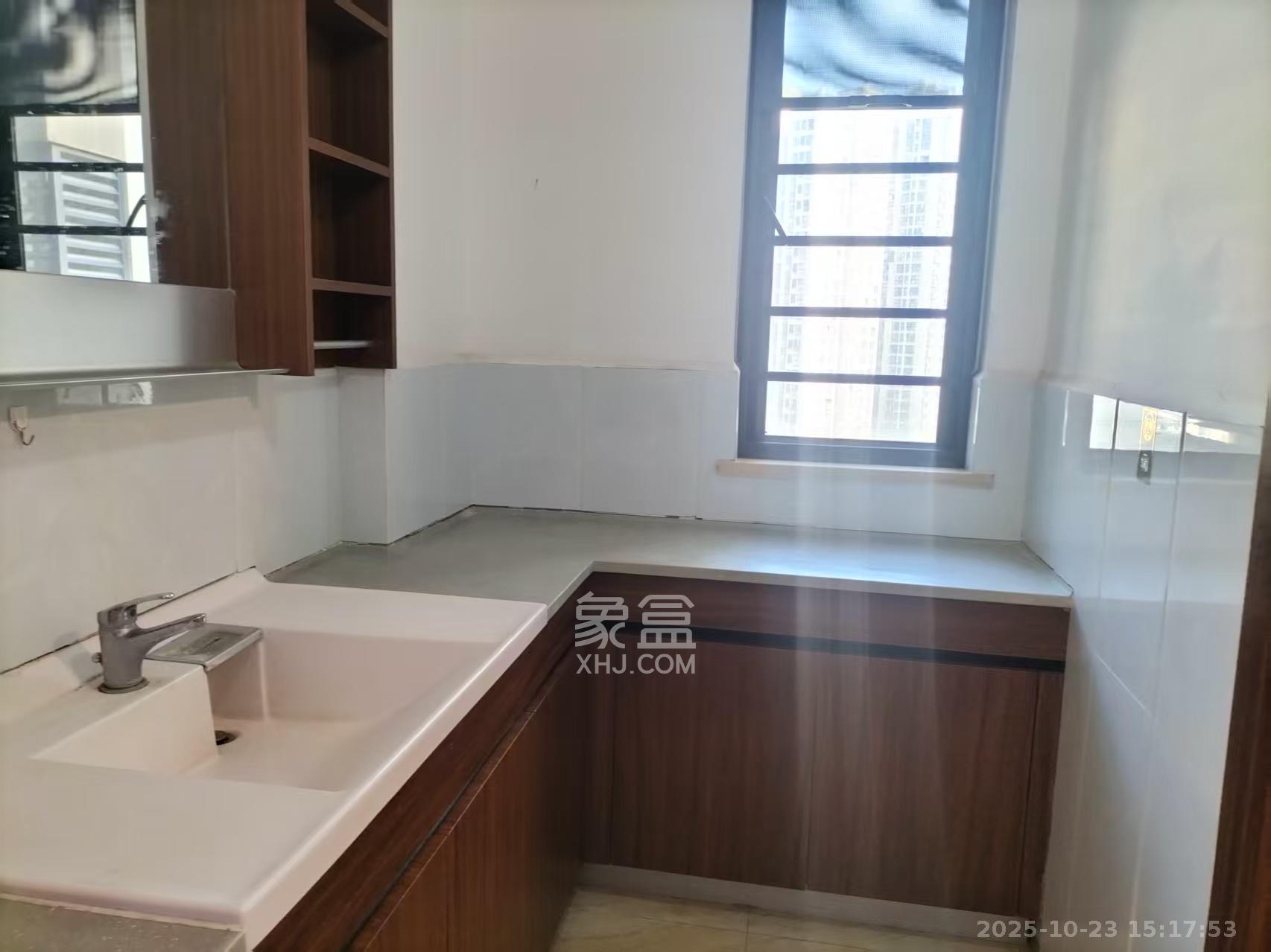 万科里梅溪郡 3室2厅2卫 3500.0元/月 万科里梅溪郡 3室2厅2卫 3500.0元/月室内图