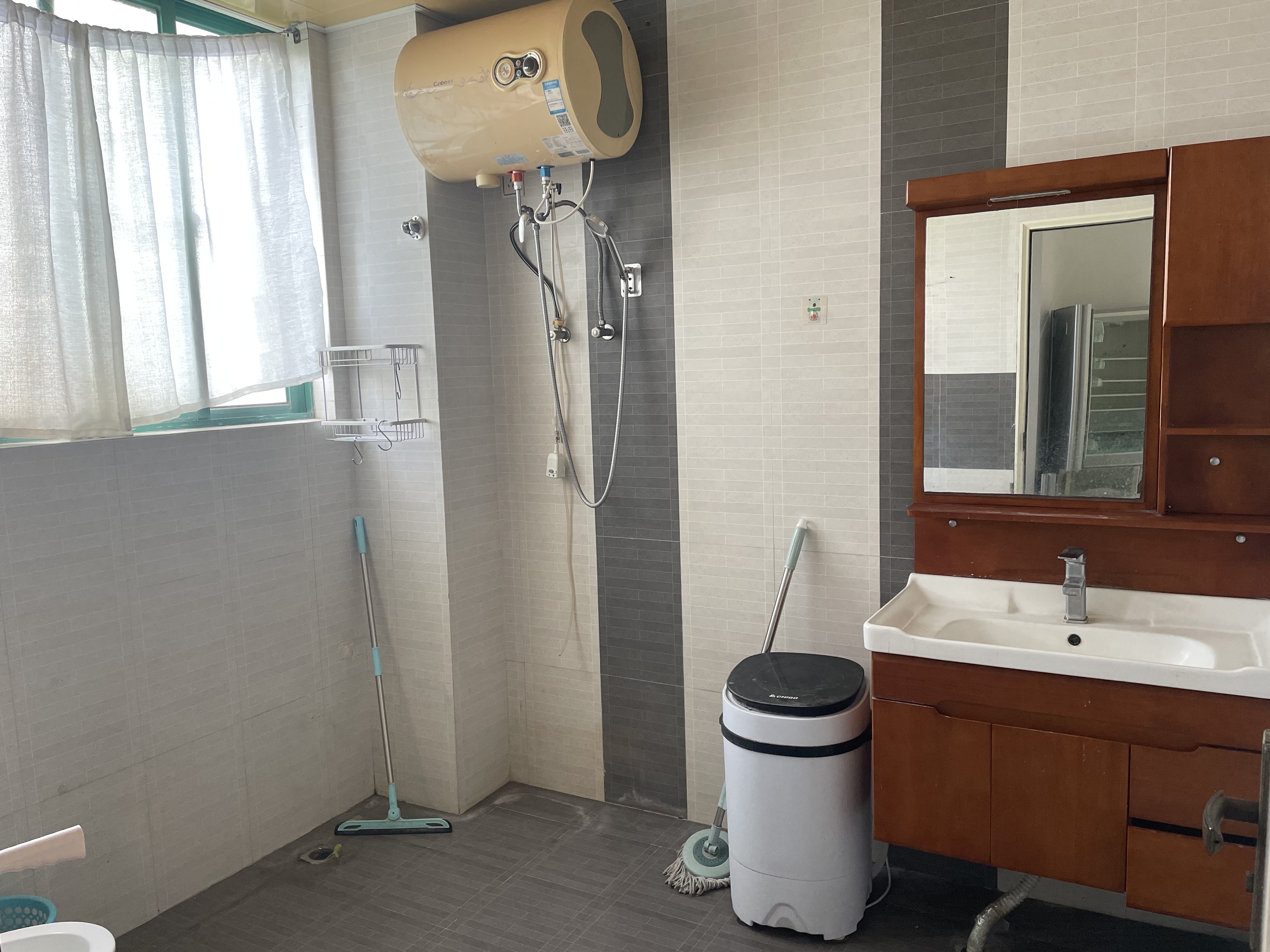 金外滩 2室1厅1卫 120.0万 金外滩 2室1厅1卫 120.0万客厅