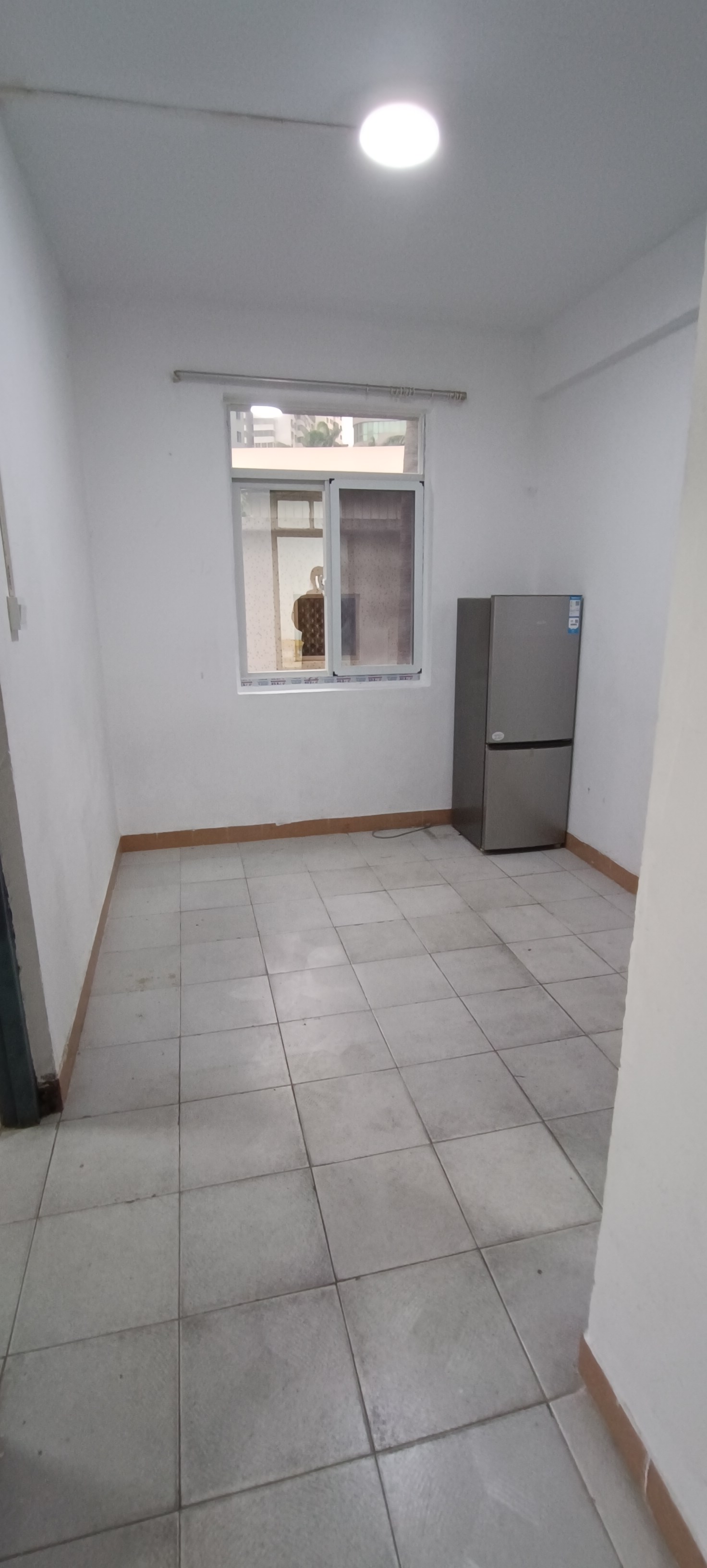 金贸小区  2室1厅1卫    2000.0元/月室内图