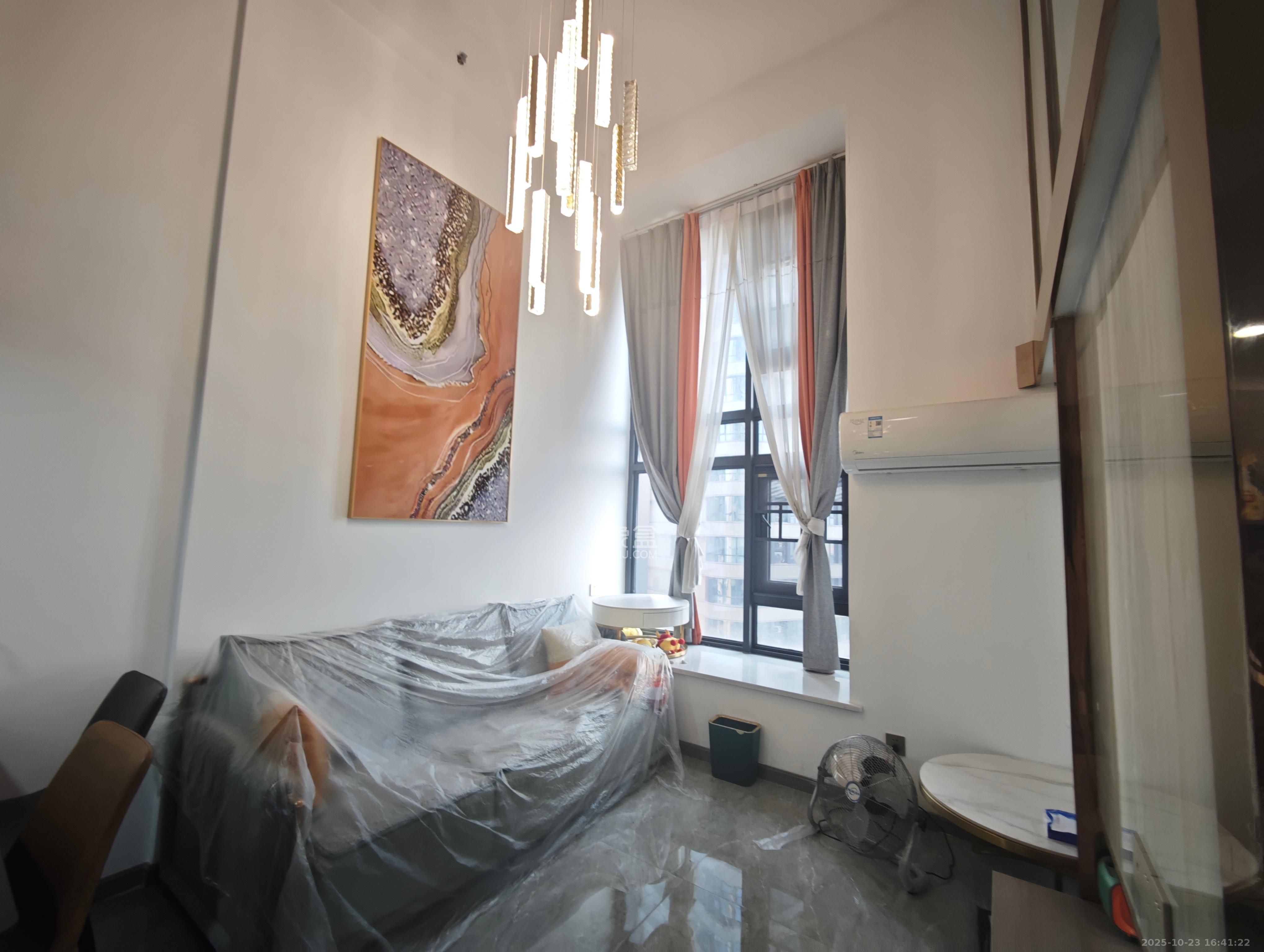 明昇壹城（明昇时代广场）三期  3室0厅0卫    2400.0元/月