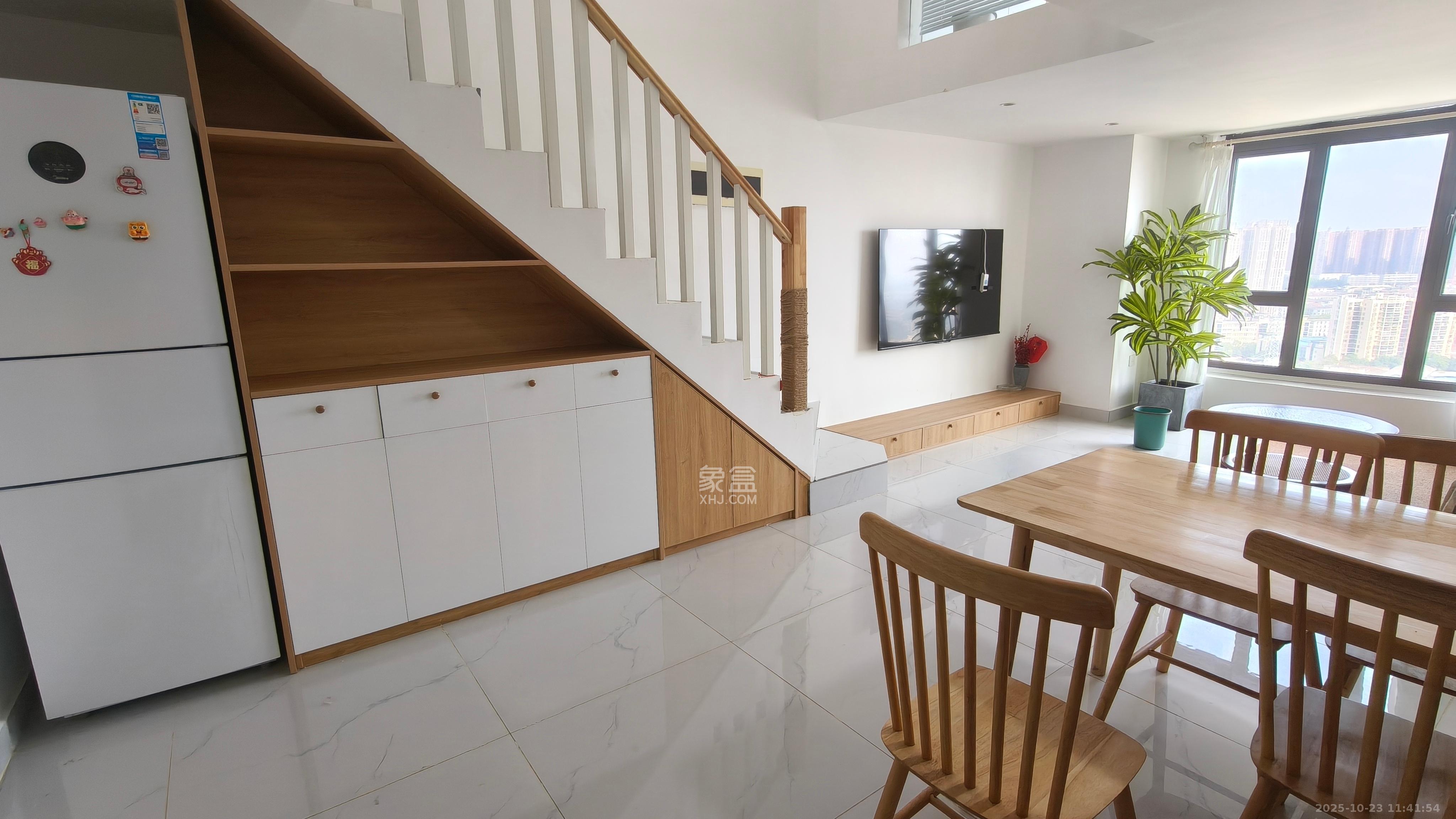 雅居乐新地  2室1厅1卫    1800.0元/月室内图