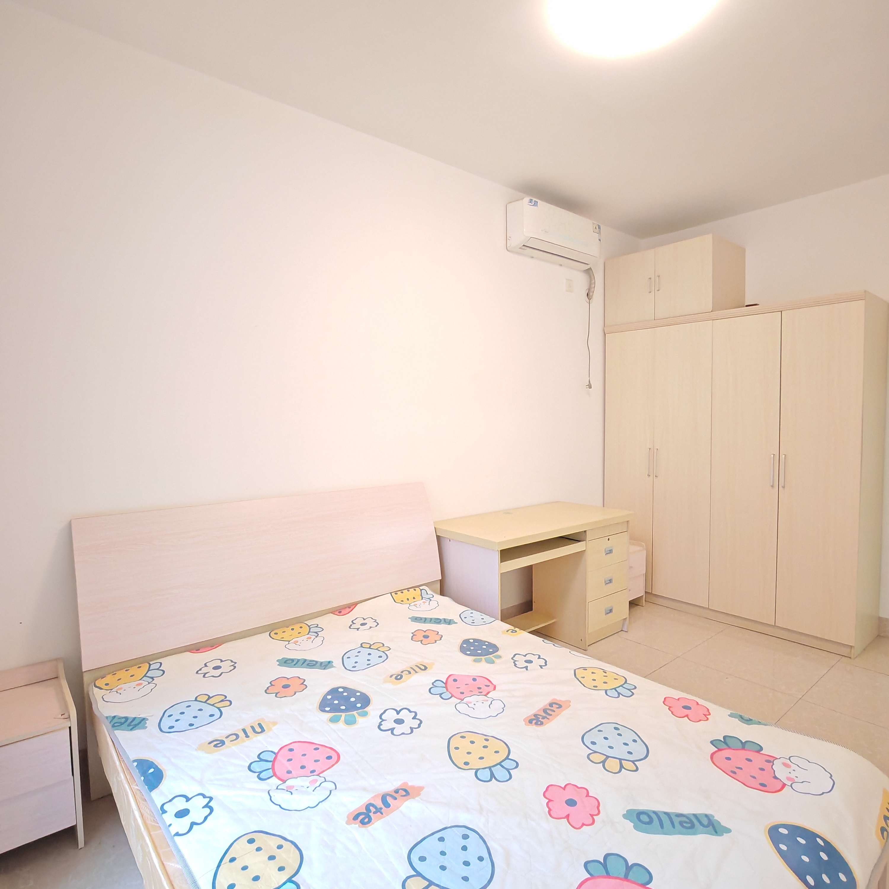 海阔天空-国瑞城二期(雅仕苑) 2室2厅1卫 3500.0元/月 海阔天空-国瑞城二期(雅仕苑) 2室2厅1卫 3500.0元/月室内图