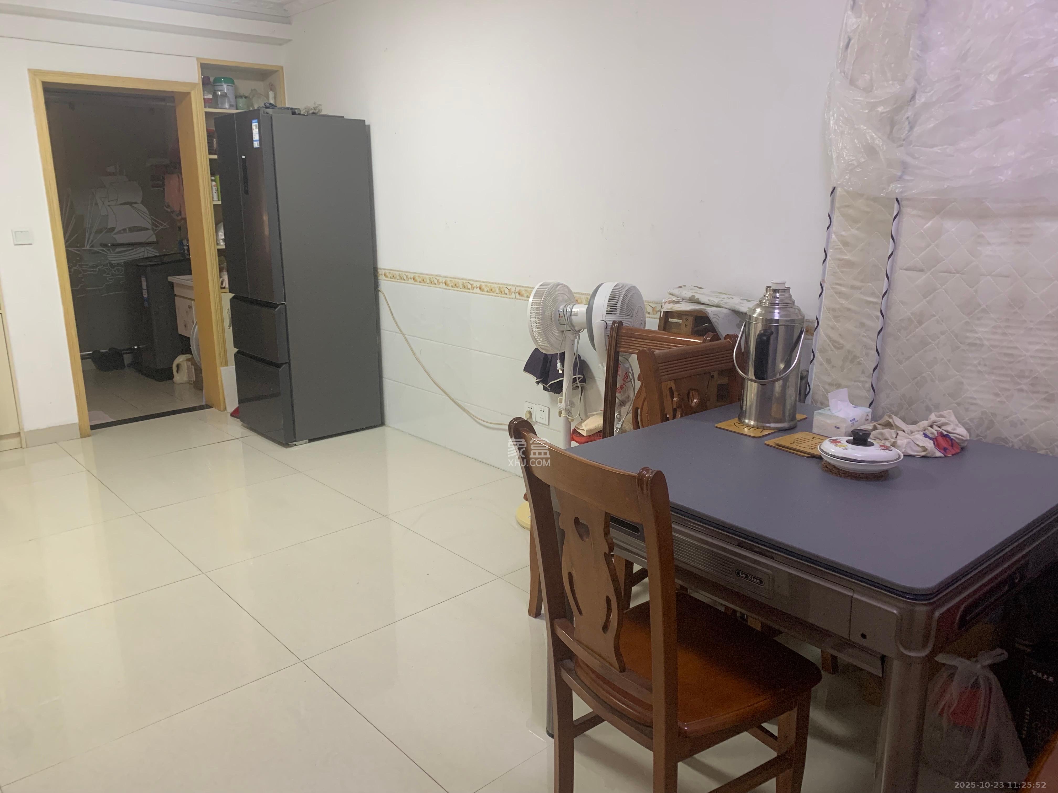 上峰苑(兰亭玥岛) 1室2厅1卫 2200.0元/月 上峰苑(兰亭玥岛) 1室2厅1卫 2200.0元/月室内图