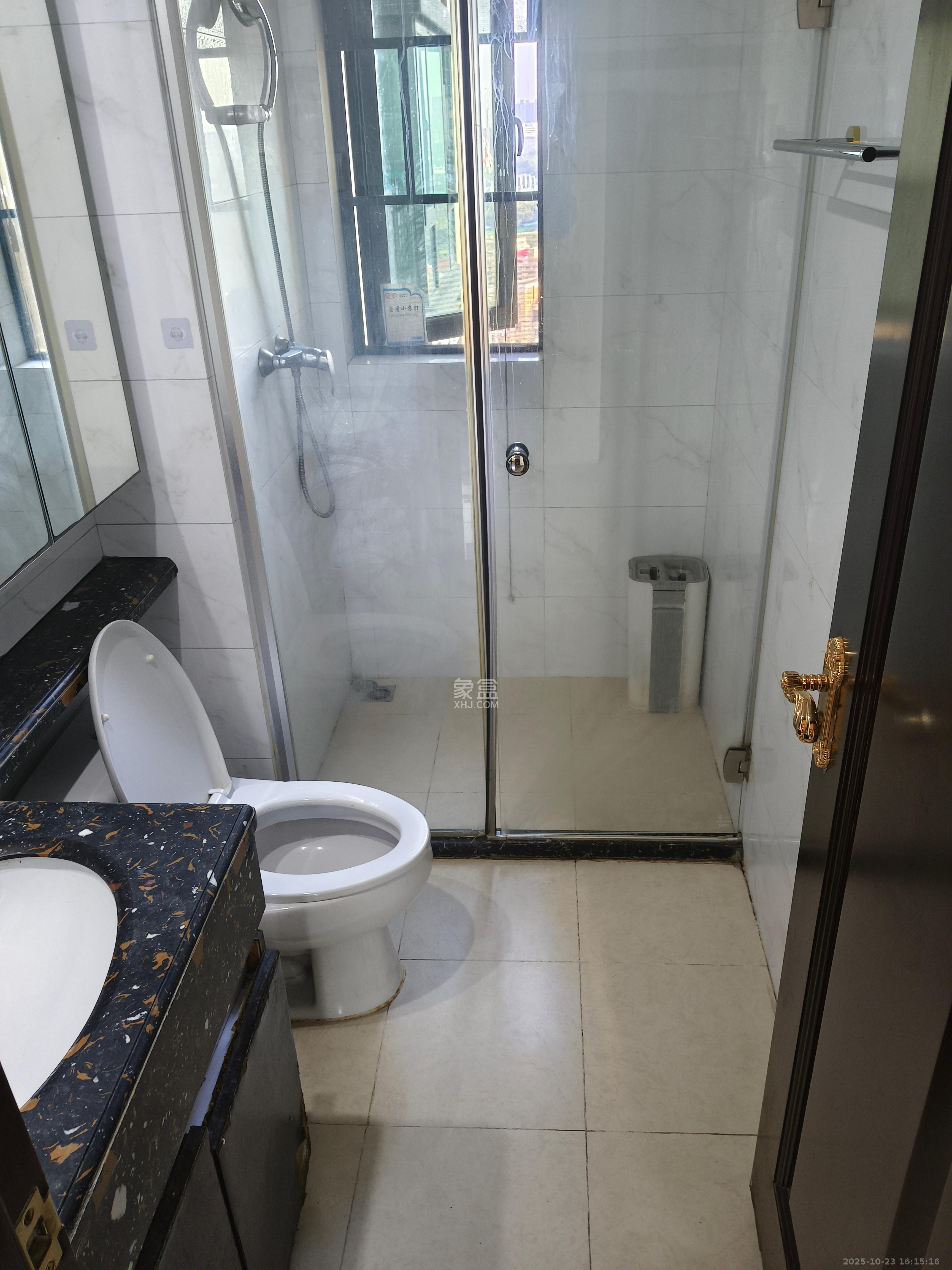 恒大雅苑  3室2厅1卫    2700.0元/月室内图